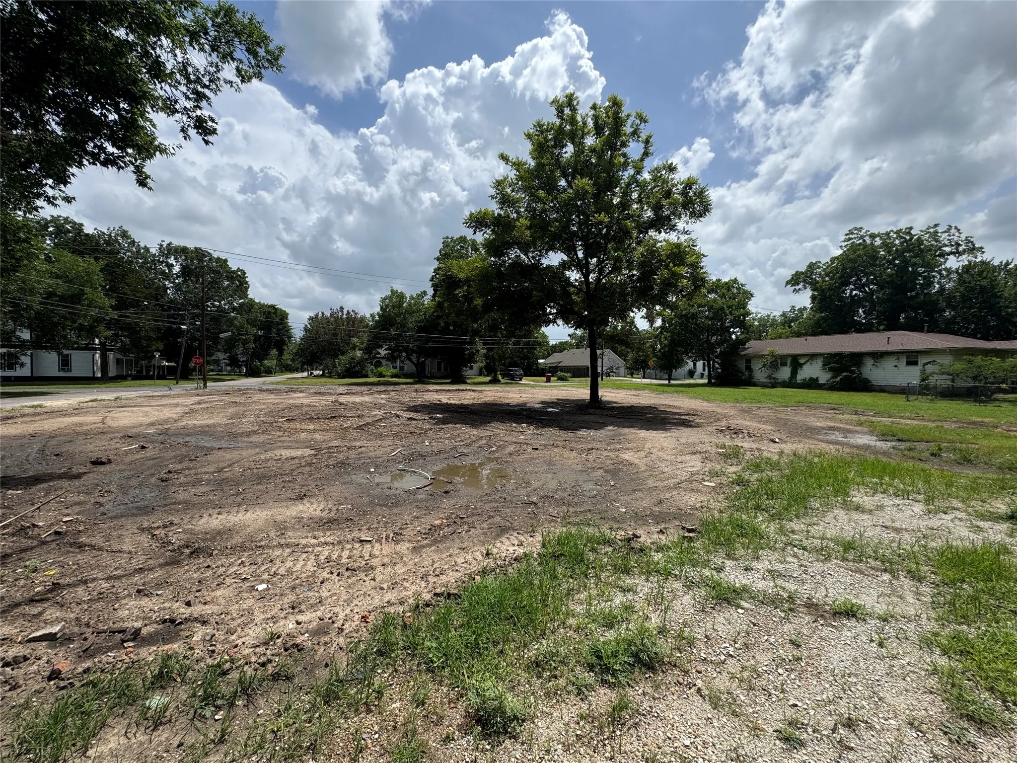 Unimproved Land For Sale in Fannin County , 300 W 10th Street, Bonham, Texas 75418, 0, 0, Garage spaces, 0 Sqft, built in 0, Price $100,000, mls#21333467, Real Estate Agent in Bonham, Homes For Sale in Fannin county, Homes For Sale in Bonham, Realtor in Bonham Texas, Real Estate Brokerage Independent Realty Texas, Luminita Cordes Realtor