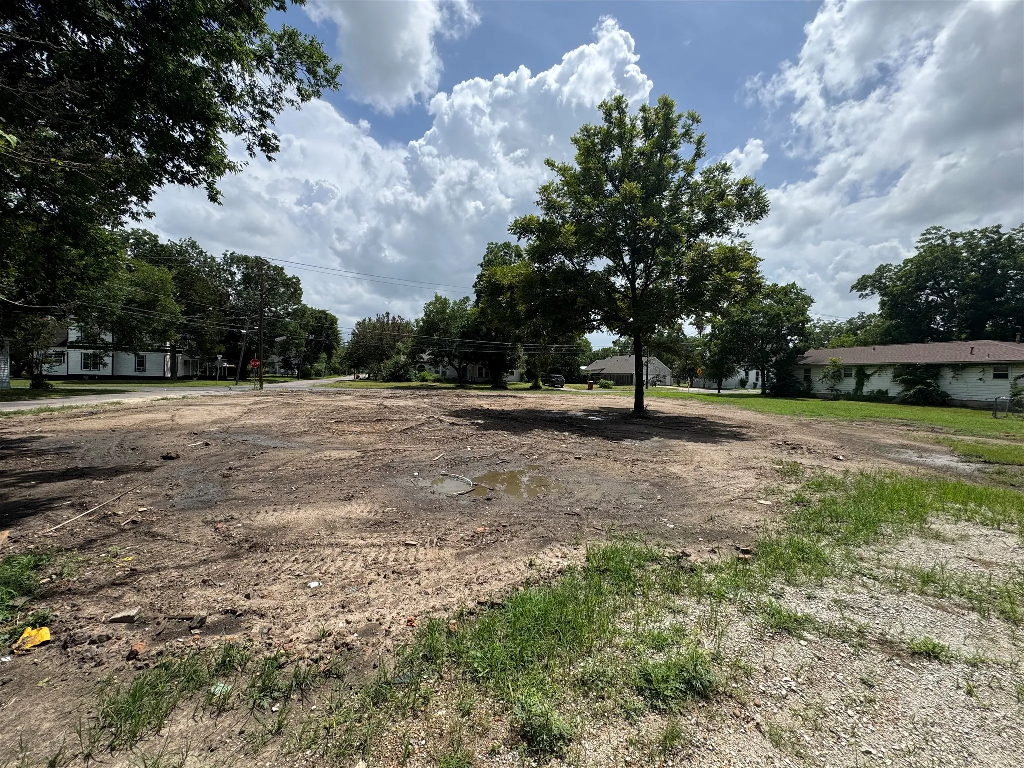 Unimproved Land For Sale in Fannin County , 300 W 10th Street, Bonham, Texas 75418, 0, 0, Garage spaces, 0 Sqft, built in 0, Price $100,000, mls#21333467, Real Estate Agent in Bonham, Homes For Sale in Fannin county, Homes For Sale in Bonham, Realtor in Bonham Texas, Real Estate Brokerage Independent Realty Texas, Luminita Cordes Realtor