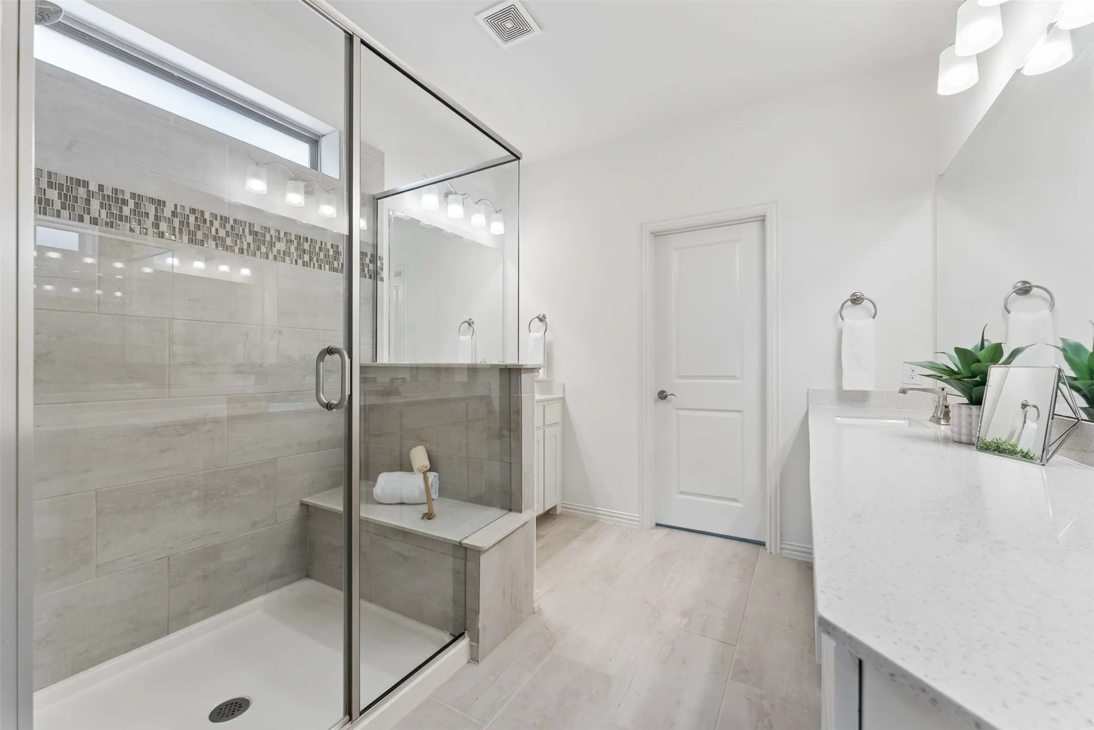 Townhouse For Sale in Collin County , 7213 Huckleberry Drive, Mc Kinney, Texas 75070, 3 Bedroom, 3 Bathroom, 2 Garage spaces, 1,974 Sqft, built in 2018, mls#21332847, Real Estate Agent in Mc Kinney, Homes For Sale in Collin county, Homes For Sale in Mc Kinney, Realtor in Mc Kinney Texas, Real Estate Brokerage Independent Realty Texas, Luminita Cordes Realtor