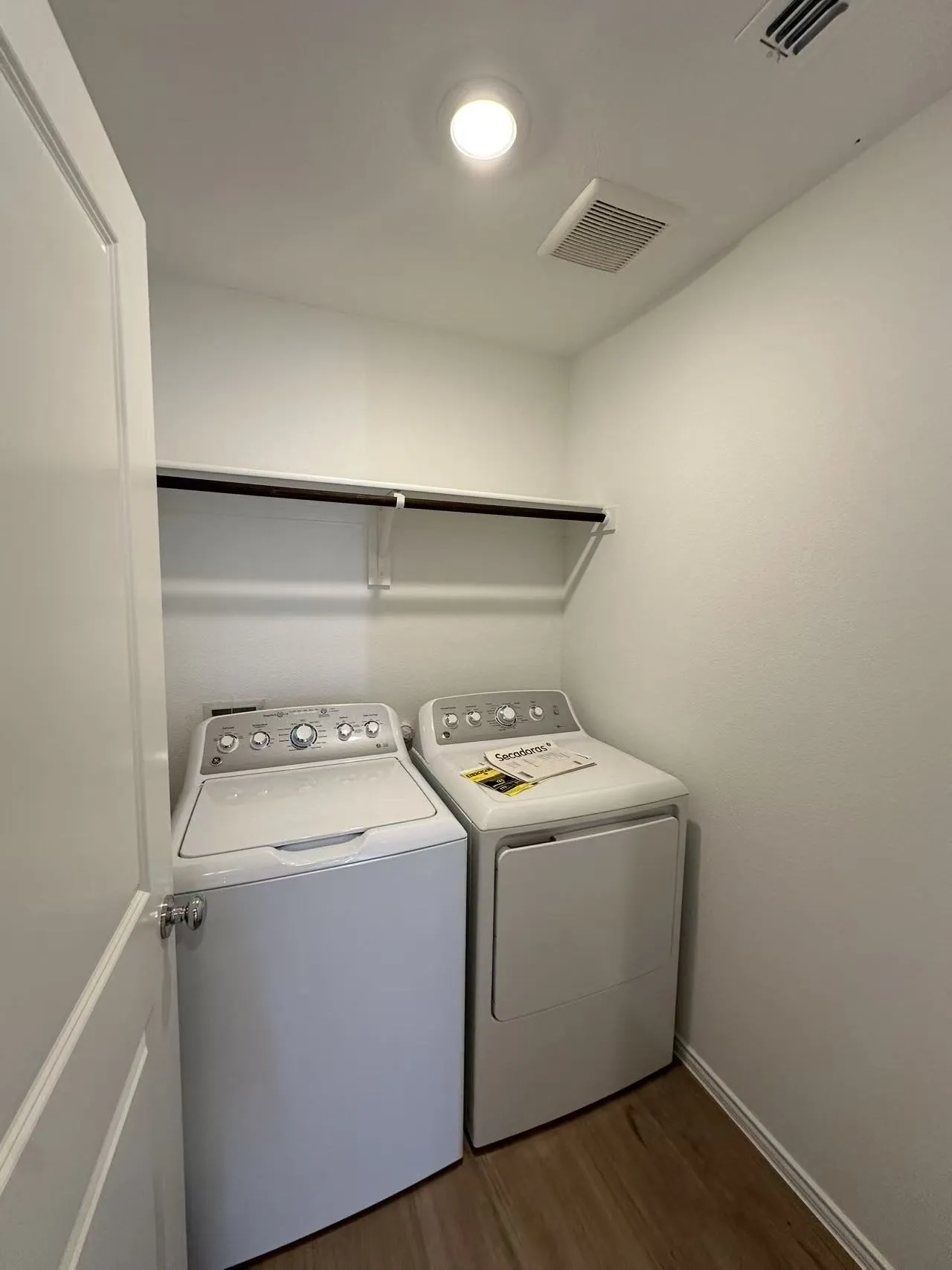 Single Family Residence For Rent in Collin County , 1132 Ashwood Drive, Princeton, Texas 75407, 3 Bedroom, 2 Bathroom, 2 Garage spaces, 1,474 Sqft, built in 2024, mls#21333673, Real Estate Agent in Princeton, Homes For Rent in Collin county, Homes For Rent in Princeton, Realtor in Princeton Texas, Real Estate Brokerage Independent Realty Texas, Luminita Cordes Realtor