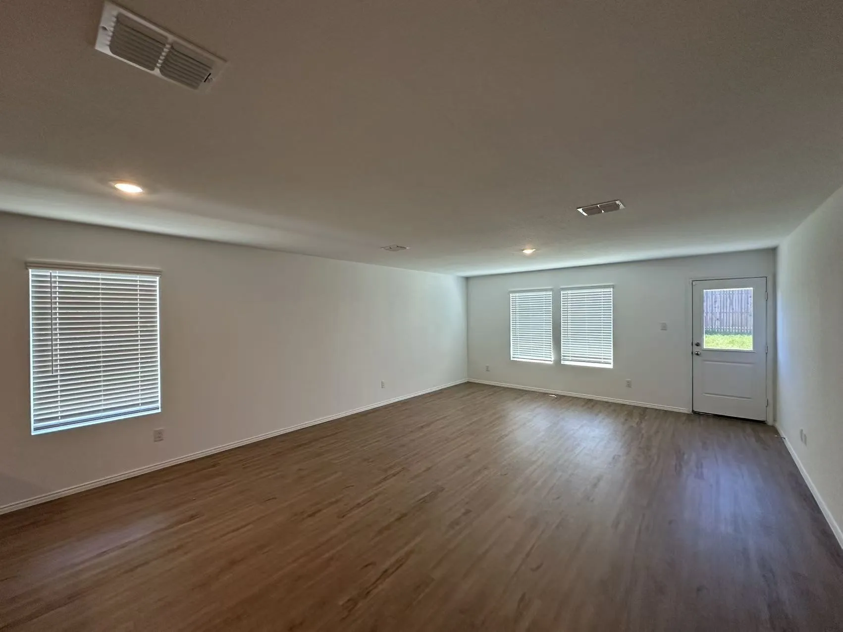 Single Family Residence For Rent in Collin County , 1132 Ashwood Drive, Princeton, Texas 75407, 3 Bedroom, 2 Bathroom, 2 Garage spaces, 1,474 Sqft, built in 2024, mls#21333673, Real Estate Agent in Princeton, Homes For Rent in Collin county, Homes For Rent in Princeton, Realtor in Princeton Texas, Real Estate Brokerage Independent Realty Texas, Luminita Cordes Realtor