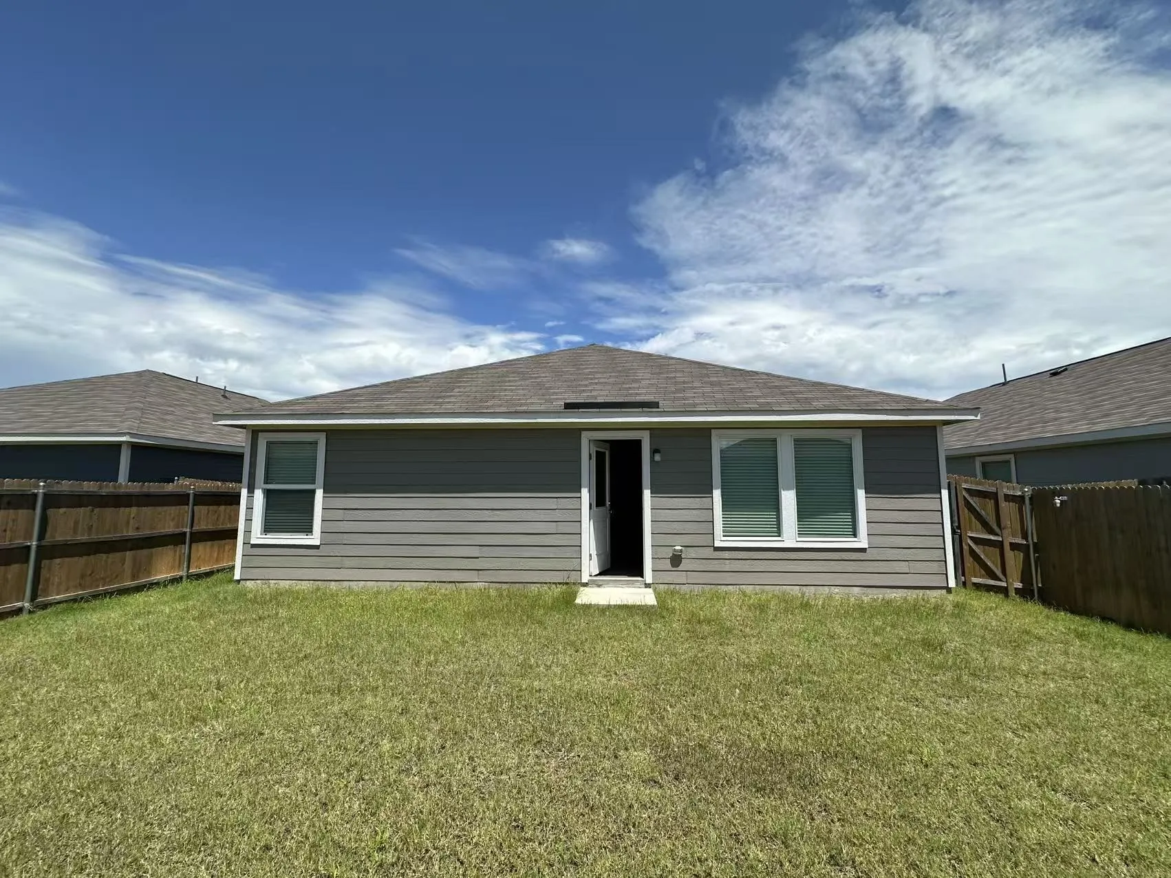 Single Family Residence For Rent in Collin County , 1132 Ashwood Drive, Princeton, Texas 75407, 3 Bedroom, 2 Bathroom, 2 Garage spaces, 1,474 Sqft, built in 2024, mls#21333673, Real Estate Agent in Princeton, Homes For Rent in Collin county, Homes For Rent in Princeton, Realtor in Princeton Texas, Real Estate Brokerage Independent Realty Texas, Luminita Cordes Realtor