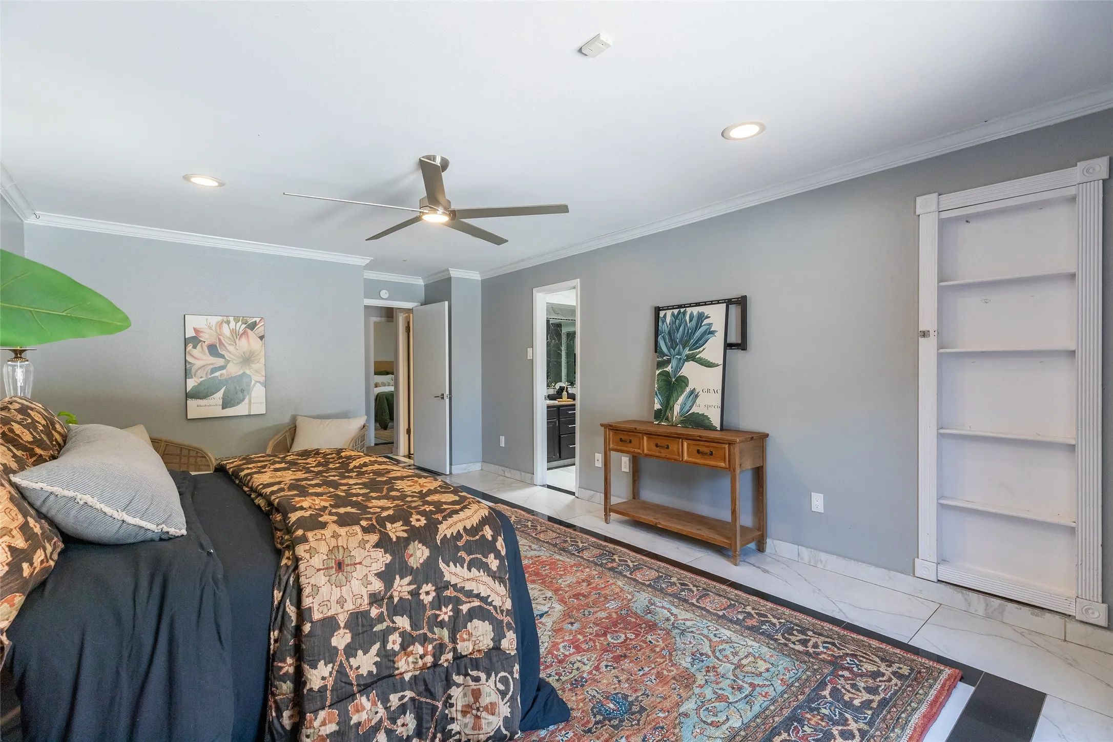 Single Family Residence For Sale in Taylor County , 46 Augusta Drive, Abilene, Texas 79606, 3 Bedroom, 3 Bathroom, 2 Garage spaces, 2,440 Sqft, built in 1981, mls#21332594, Real Estate Agent in Abilene, Homes For Sale in Taylor county, Homes For Sale in Abilene, Realtor in Abilene Texas, Real Estate Brokerage Independent Realty Texas, Luminita Cordes Realtor