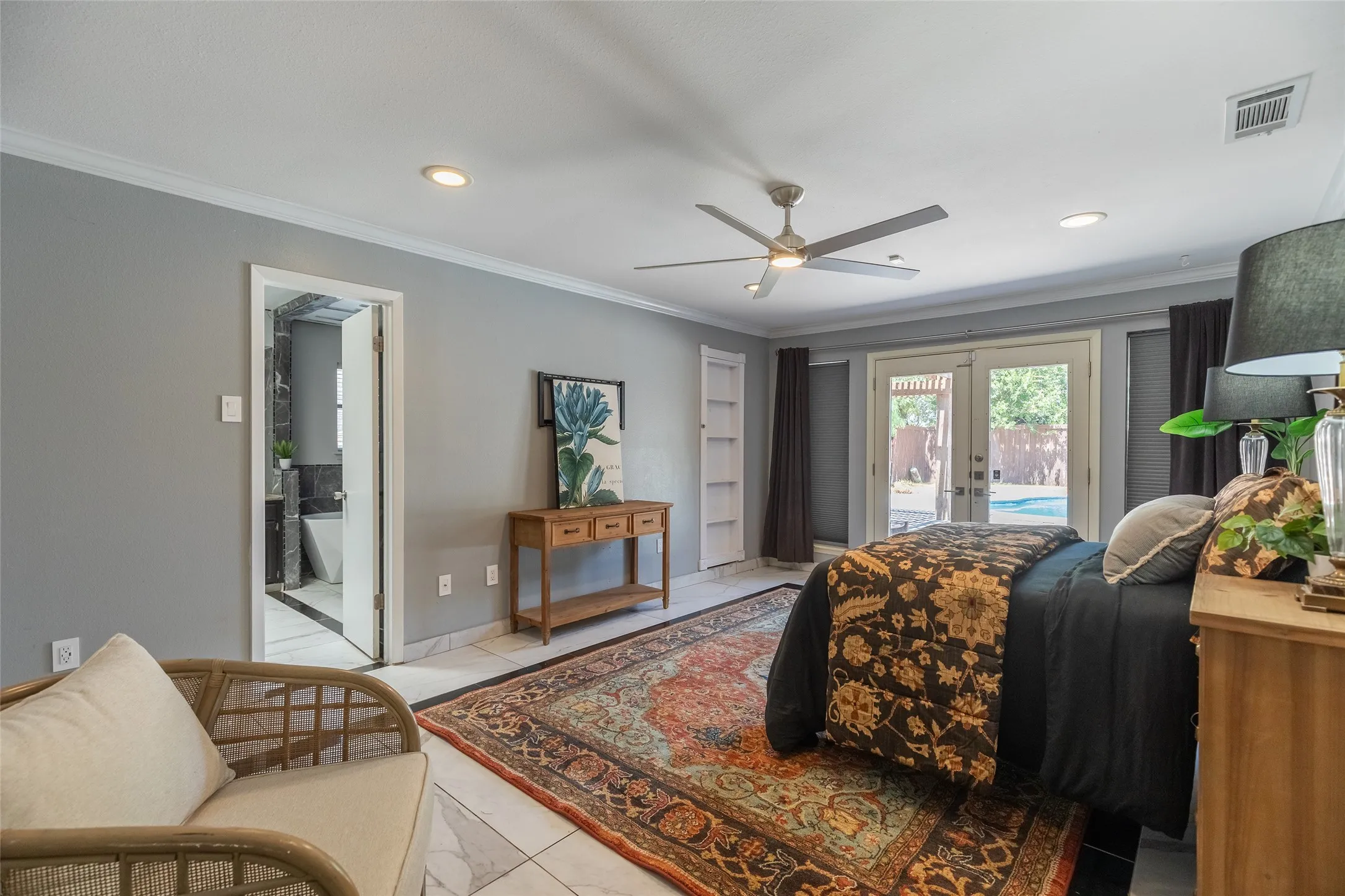 Single Family Residence For Sale in Taylor County , 46 Augusta Drive, Abilene, Texas 79606, 3 Bedroom, 3 Bathroom, 2 Garage spaces, 2,440 Sqft, built in 1981, mls#21332594, Real Estate Agent in Abilene, Homes For Sale in Taylor county, Homes For Sale in Abilene, Realtor in Abilene Texas, Real Estate Brokerage Independent Realty Texas, Luminita Cordes Realtor