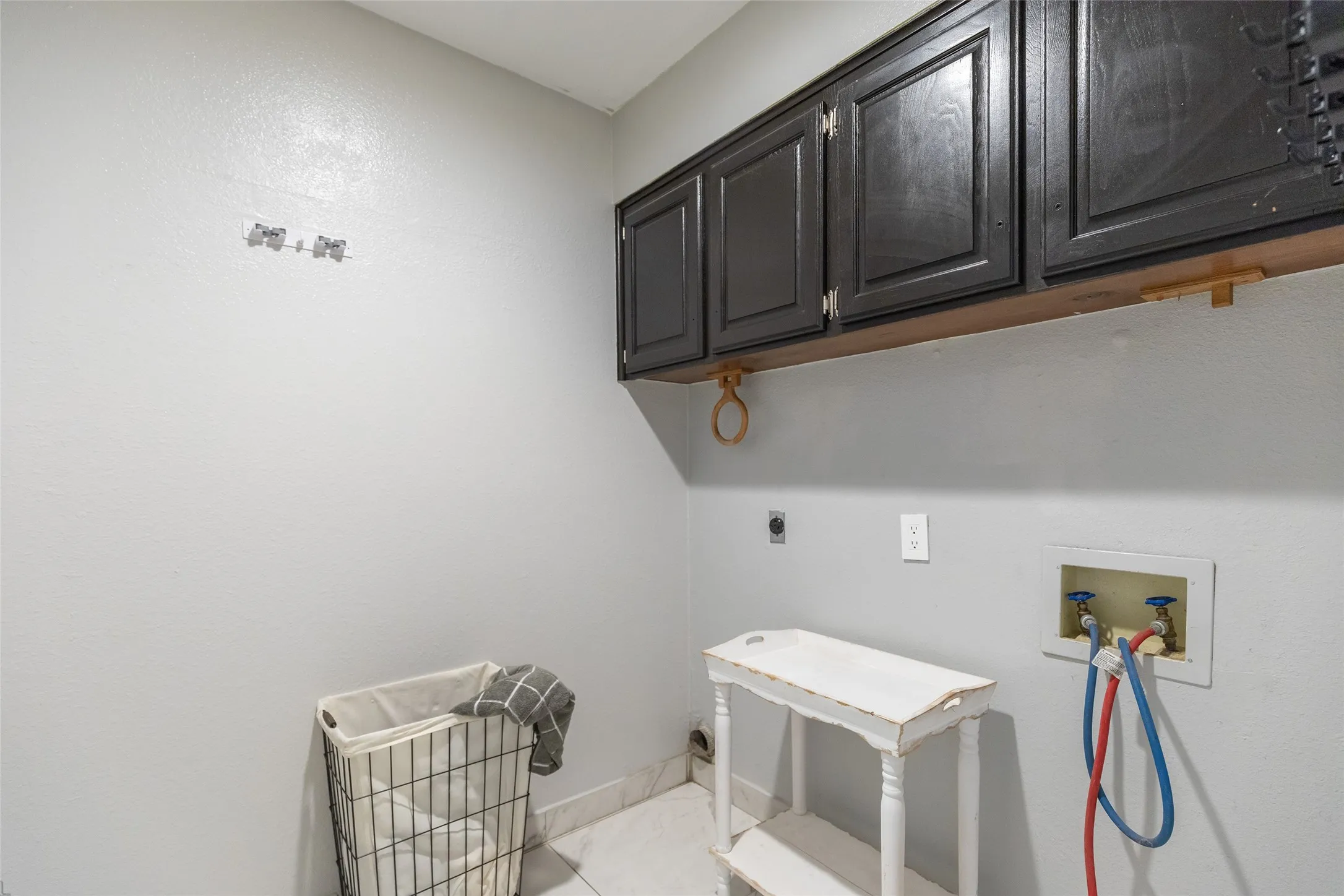 Single Family Residence For Sale in Taylor County , 46 Augusta Drive, Abilene, Texas 79606, 3 Bedroom, 3 Bathroom, 2 Garage spaces, 2,440 Sqft, built in 1981, mls#21332594, Real Estate Agent in Abilene, Homes For Sale in Taylor county, Homes For Sale in Abilene, Realtor in Abilene Texas, Real Estate Brokerage Independent Realty Texas, Luminita Cordes Realtor