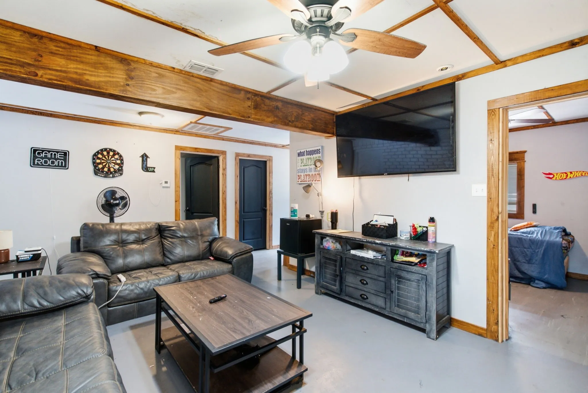 Single Family Residence For Sale in Erath County , 456 Alexander Road, Stephenville, Texas 76401, 7 Bedroom, 2 Bathroom, Garage spaces, 2,523 Sqft, built in 1960, mls#21333662, Real Estate Agent in Stephenville, Homes For Sale in Erath county, Homes For Sale in Stephenville, Realtor in Stephenville Texas, Real Estate Brokerage Independent Realty Texas, Luminita Cordes Realtor