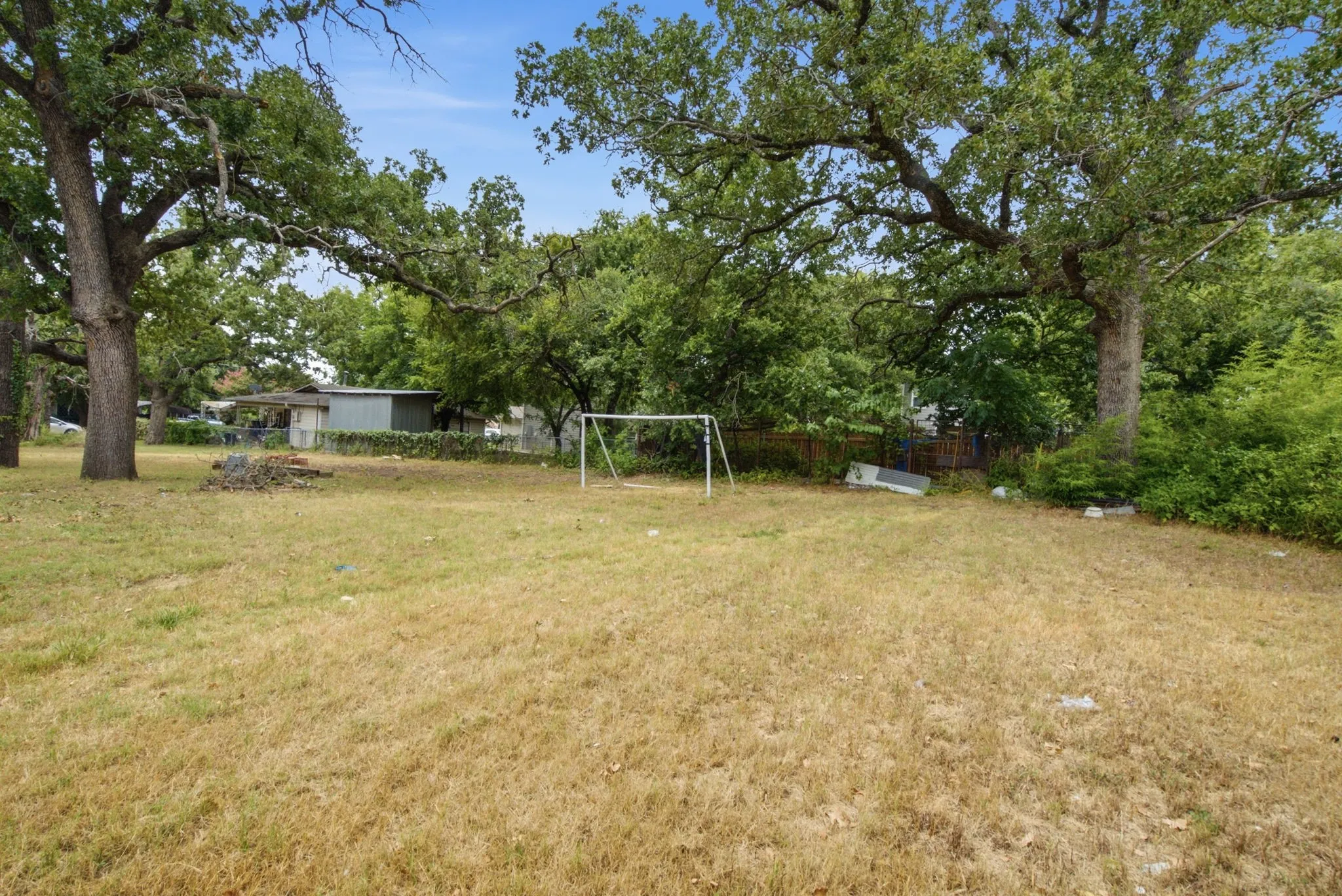 Single Family Residence For Sale in Erath County , 456 Alexander Road, Stephenville, Texas 76401, 7 Bedroom, 2 Bathroom, Garage spaces, 2,523 Sqft, built in 1960, mls#21333662, Real Estate Agent in Stephenville, Homes For Sale in Erath county, Homes For Sale in Stephenville, Realtor in Stephenville Texas, Real Estate Brokerage Independent Realty Texas, Luminita Cordes Realtor
