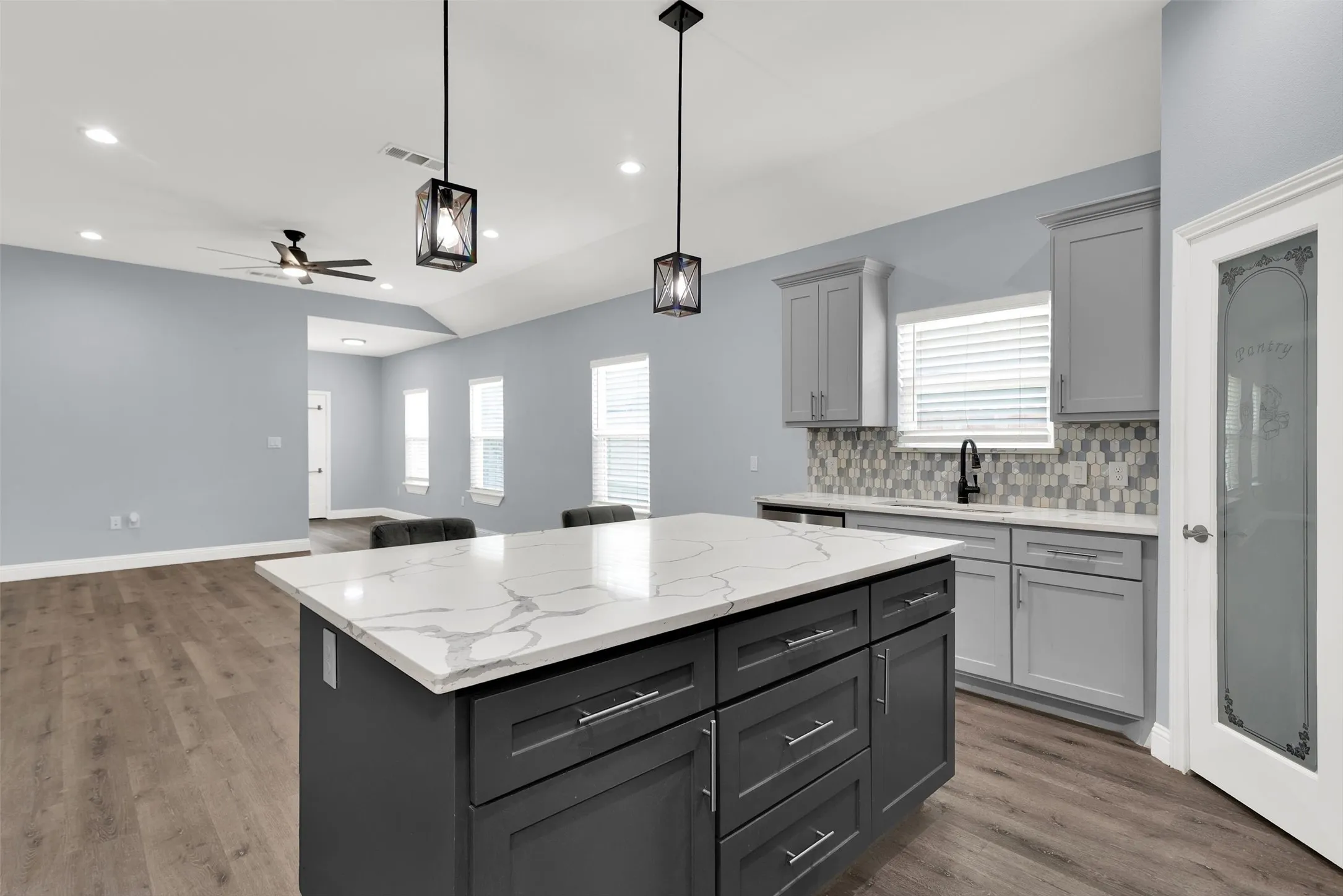 Single Family Residence For Sale in Fannin County , 1312 Elm Street, Bonham, Texas 75418, 3 Bedroom, 2 Bathroom, 2 Garage spaces, 1,517 Sqft, built in 2020, mls#21329127, Real Estate Agent in Bonham, Homes For Sale in Fannin county, Homes For Sale in Bonham, Realtor in Bonham Texas, Real Estate Brokerage Independent Realty Texas, Luminita Cordes Realtor