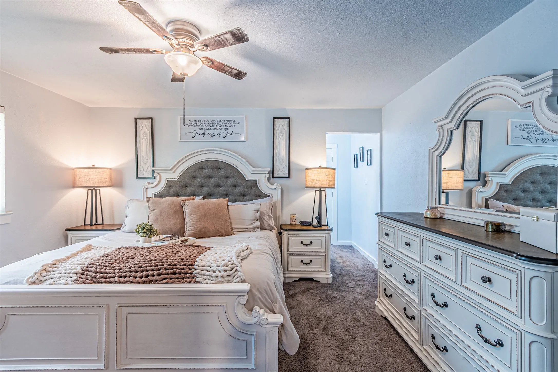 Single Family Residence For Rent in Tarrant County , 2608 Nelwin Place, Arlington, Texas 76016, 3 Bedroom, 2 Bathroom, 2 Garage spaces, 1,488 Sqft, built in 1975, mls#21333649, Real Estate Agent in Arlington, Homes For Rent in Tarrant county, Homes For Rent in Arlington, Realtor in Arlington Texas, Real Estate Brokerage Independent Realty Texas, Luminita Cordes Realtor