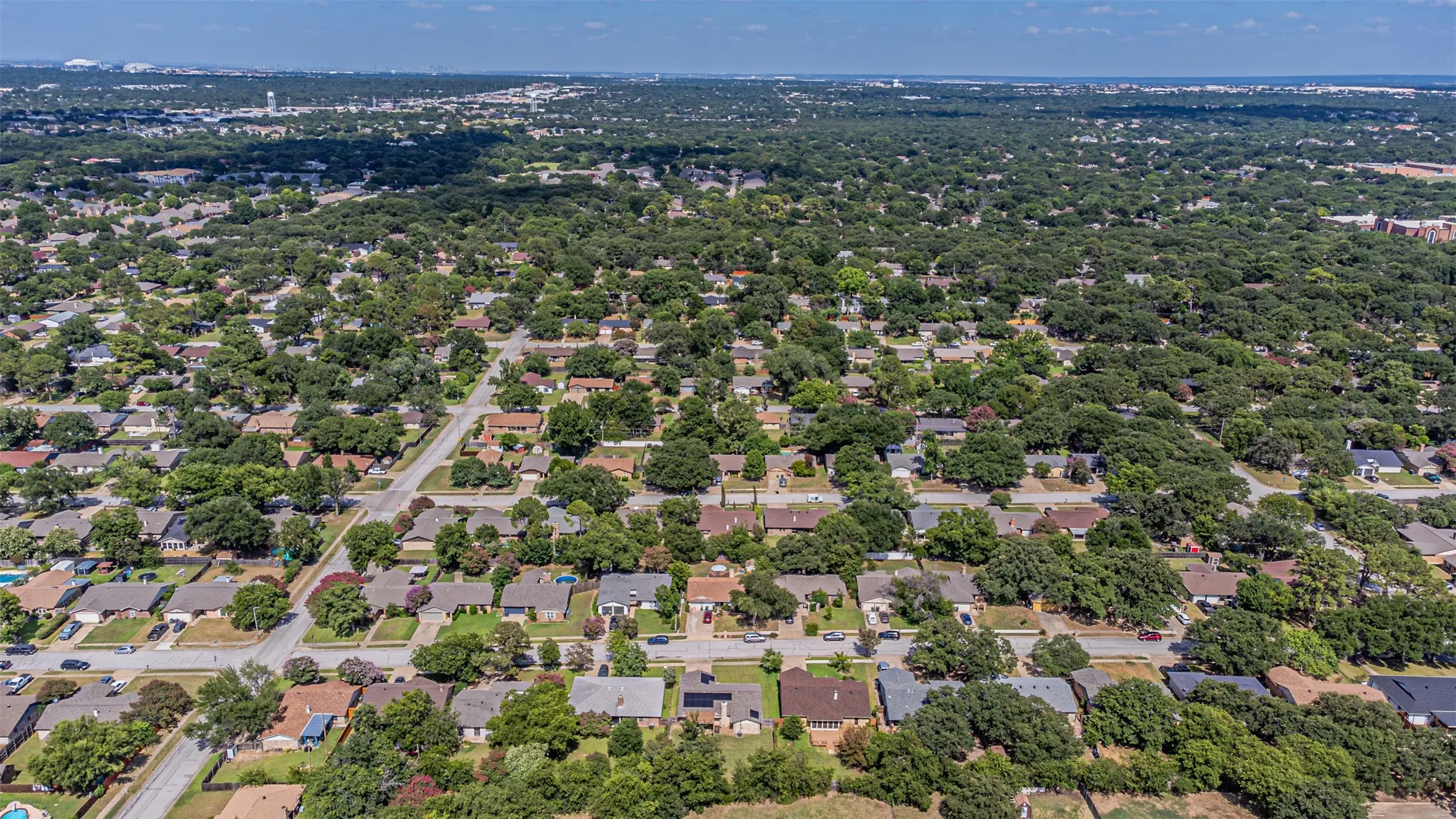 MINTUES TO SO MUCH THAT ARLINGTON HAS TO OFFER