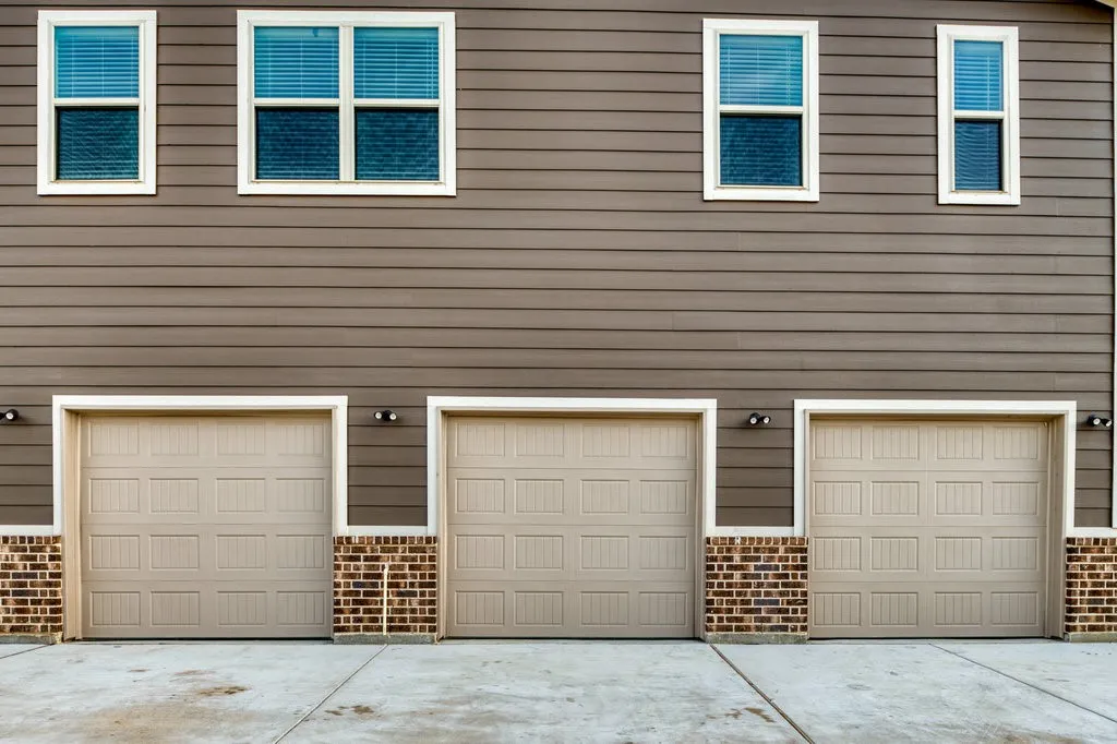 Apartment For Rent in Ellis County , 743 Harvest Moon Drive, Venus, Texas 76084, 2 Bedroom, 2 Bathroom, 1 Garage spaces, 1,134 Sqft, built in 2021, mls#21333693, Real Estate Agent in Venus, Homes For Rent in Ellis county, Homes For Rent in Venus, Realtor in Venus Texas, Real Estate Brokerage Independent Realty Texas, Luminita Cordes Realtor