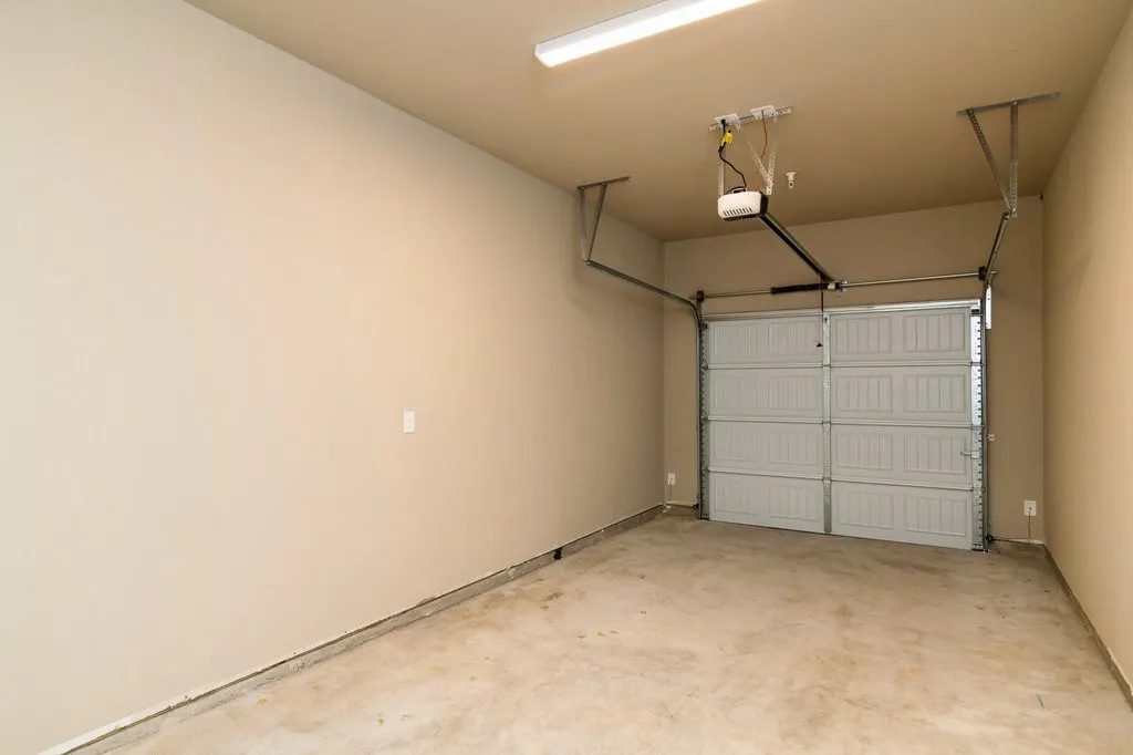 Apartment For Rent in Ellis County , 743 Harvest Moon Drive, Venus, Texas 76084, 2 Bedroom, 2 Bathroom, 1 Garage spaces, 1,134 Sqft, built in 2021, mls#21333693, Real Estate Agent in Venus, Homes For Rent in Ellis county, Homes For Rent in Venus, Realtor in Venus Texas, Real Estate Brokerage Independent Realty Texas, Luminita Cordes Realtor