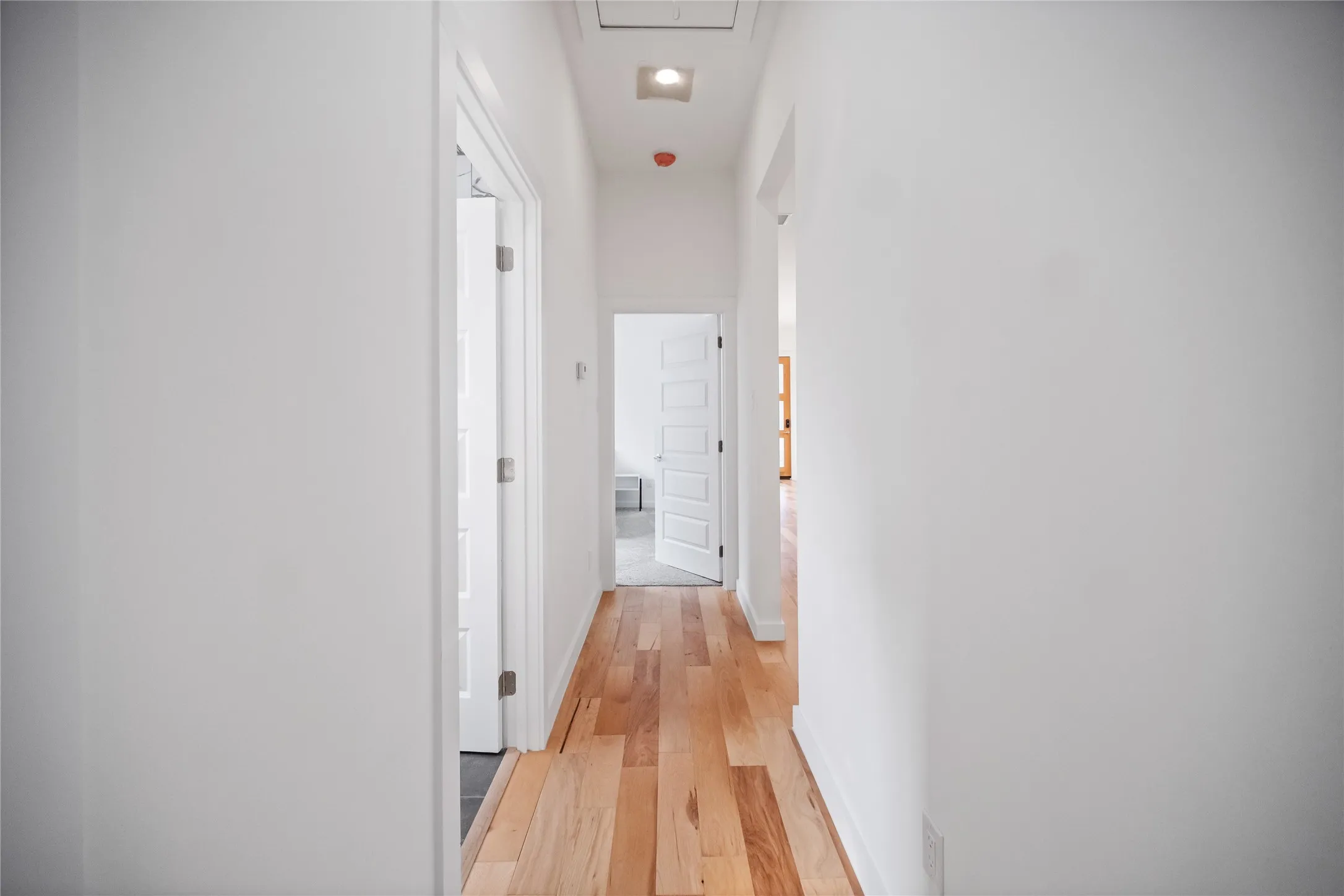 Single Family Residence For Sale in Dallas County , 1350 Strickland Street, Dallas, Texas 75216, 3 Bedrooms, 2 Bathrooms, Garage spaces, 1,568 Sqft, built in 1925, Price $305,000, mls#21333699, Real Estate Agent in Dallas, Homes For Sale in Dallas county, Homes For Sale in Dallas, Realtor in Dallas Texas, Real Estate Brokerage Independent Realty Texas, Luminita Cordes Realtor