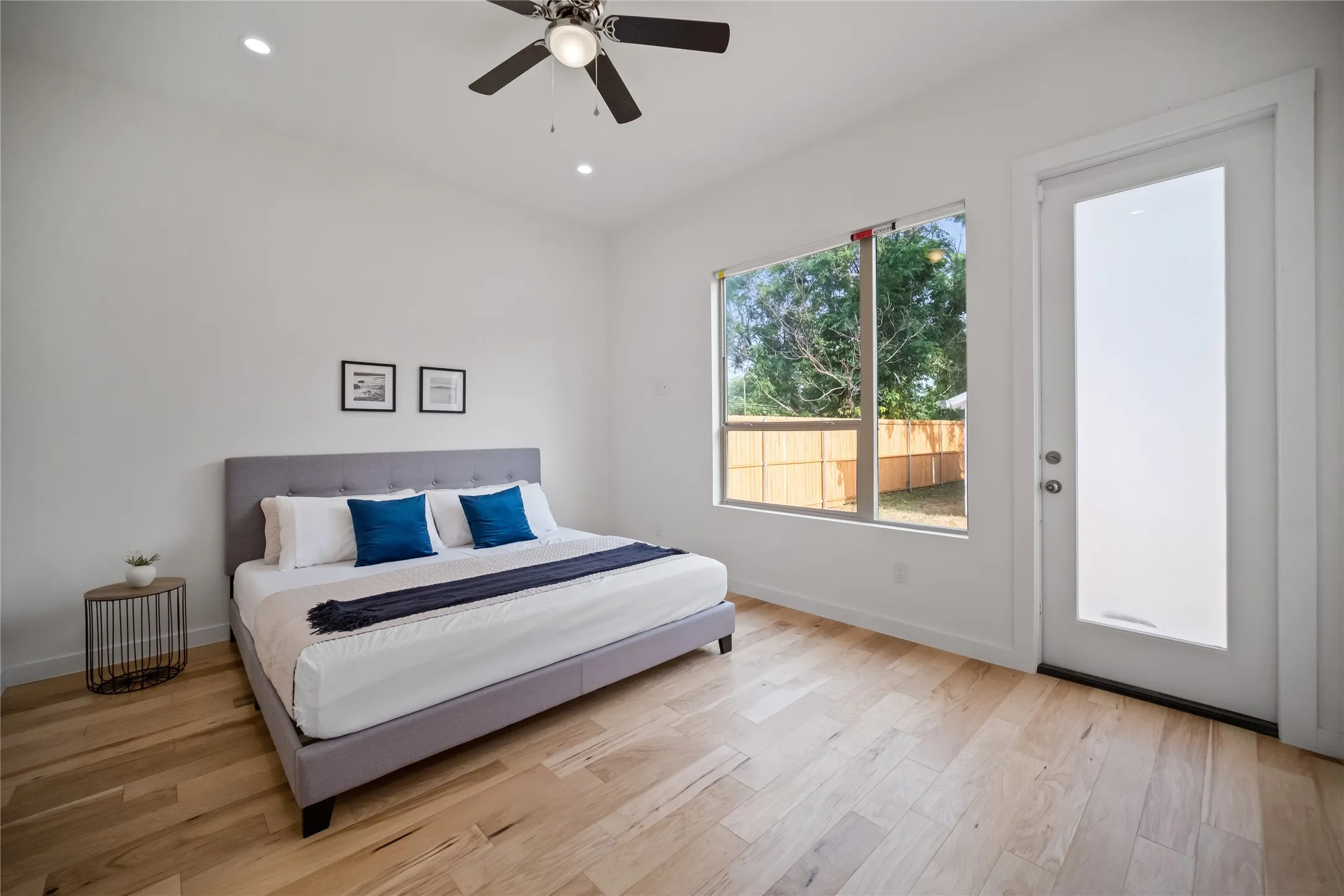 Single Family Residence For Sale in Dallas County , 1350 Strickland Street, Dallas, Texas 75216, 3 Bedrooms, 2 Bathrooms, Garage spaces, 1,568 Sqft, built in 1925, Price $305,000, mls#21333699, Real Estate Agent in Dallas, Homes For Sale in Dallas county, Homes For Sale in Dallas, Realtor in Dallas Texas, Real Estate Brokerage Independent Realty Texas, Luminita Cordes Realtor