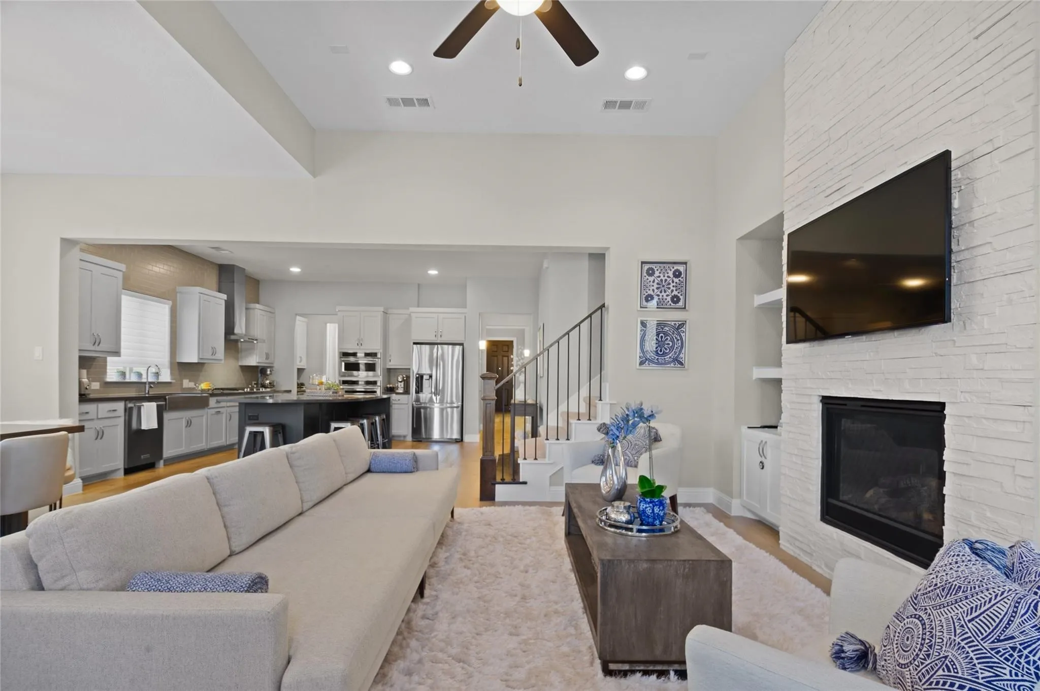 Single Family Residence For Sale in Collin County , 6905 St Georges Drive, Mc Kinney, Texas 75070, 4 Bedroom, 4 Bathroom, 3 Garage spaces, 3,493 Sqft, built in 2016, mls#21329470, Real Estate Agent in Mc Kinney, Homes For Sale in Collin county, Homes For Sale in Mc Kinney, Realtor in Mc Kinney Texas, Real Estate Brokerage Independent Realty Texas, Luminita Cordes Realtor