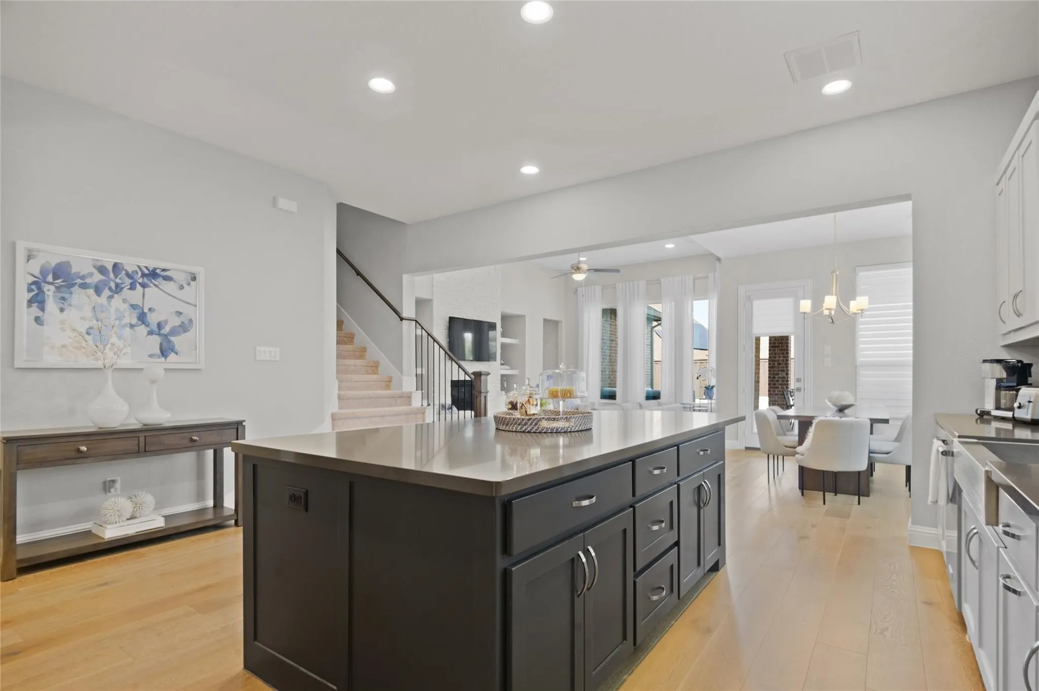 Single Family Residence For Sale in Collin County , 6905 St Georges Drive, Mc Kinney, Texas 75070, 4 Bedroom, 4 Bathroom, 3 Garage spaces, 3,493 Sqft, built in 2016, mls#21329470, Real Estate Agent in Mc Kinney, Homes For Sale in Collin county, Homes For Sale in Mc Kinney, Realtor in Mc Kinney Texas, Real Estate Brokerage Independent Realty Texas, Luminita Cordes Realtor