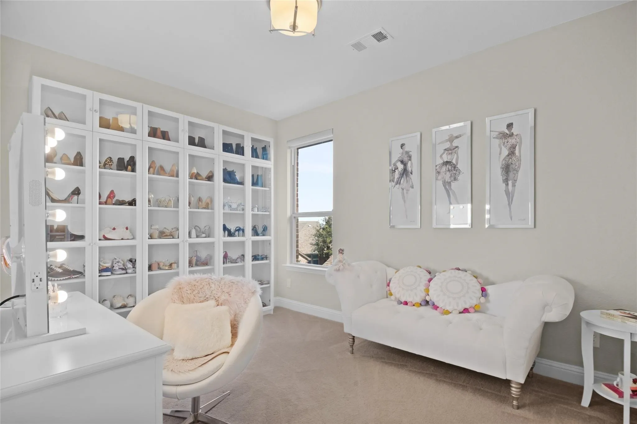 Single Family Residence For Sale in Collin County , 6905 St Georges Drive, Mc Kinney, Texas 75070, 4 Bedroom, 4 Bathroom, 3 Garage spaces, 3,493 Sqft, built in 2016, mls#21329470, Real Estate Agent in Mc Kinney, Homes For Sale in Collin county, Homes For Sale in Mc Kinney, Realtor in Mc Kinney Texas, Real Estate Brokerage Independent Realty Texas, Luminita Cordes Realtor