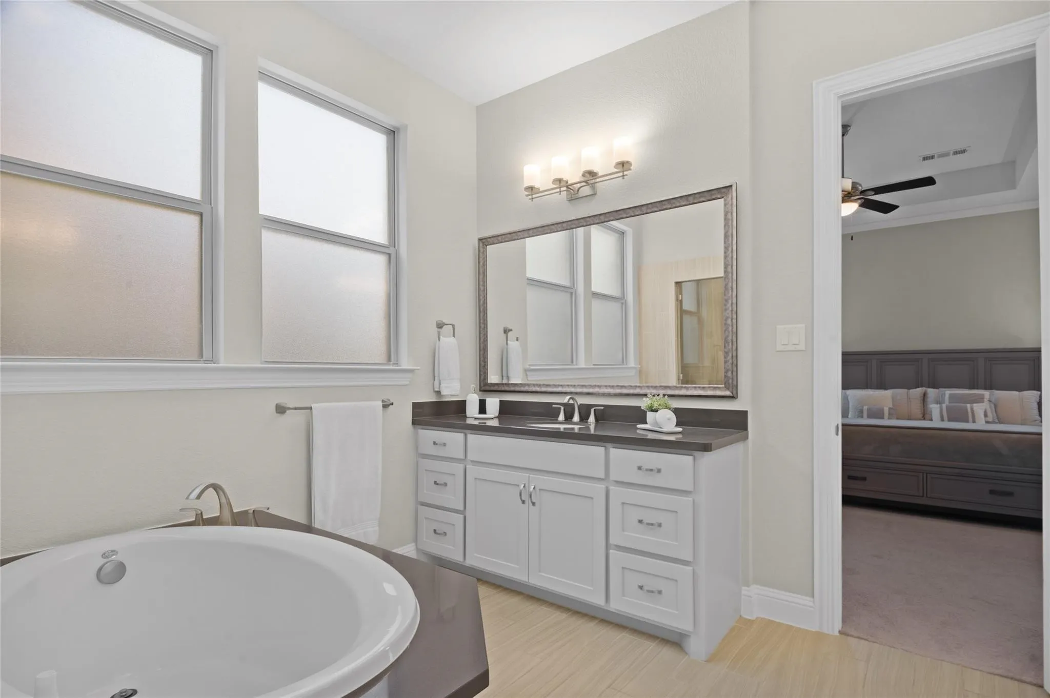 Single Family Residence For Sale in Collin County , 6905 St Georges Drive, Mc Kinney, Texas 75070, 4 Bedroom, 4 Bathroom, 3 Garage spaces, 3,493 Sqft, built in 2016, mls#21329470, Real Estate Agent in Mc Kinney, Homes For Sale in Collin county, Homes For Sale in Mc Kinney, Realtor in Mc Kinney Texas, Real Estate Brokerage Independent Realty Texas, Luminita Cordes Realtor