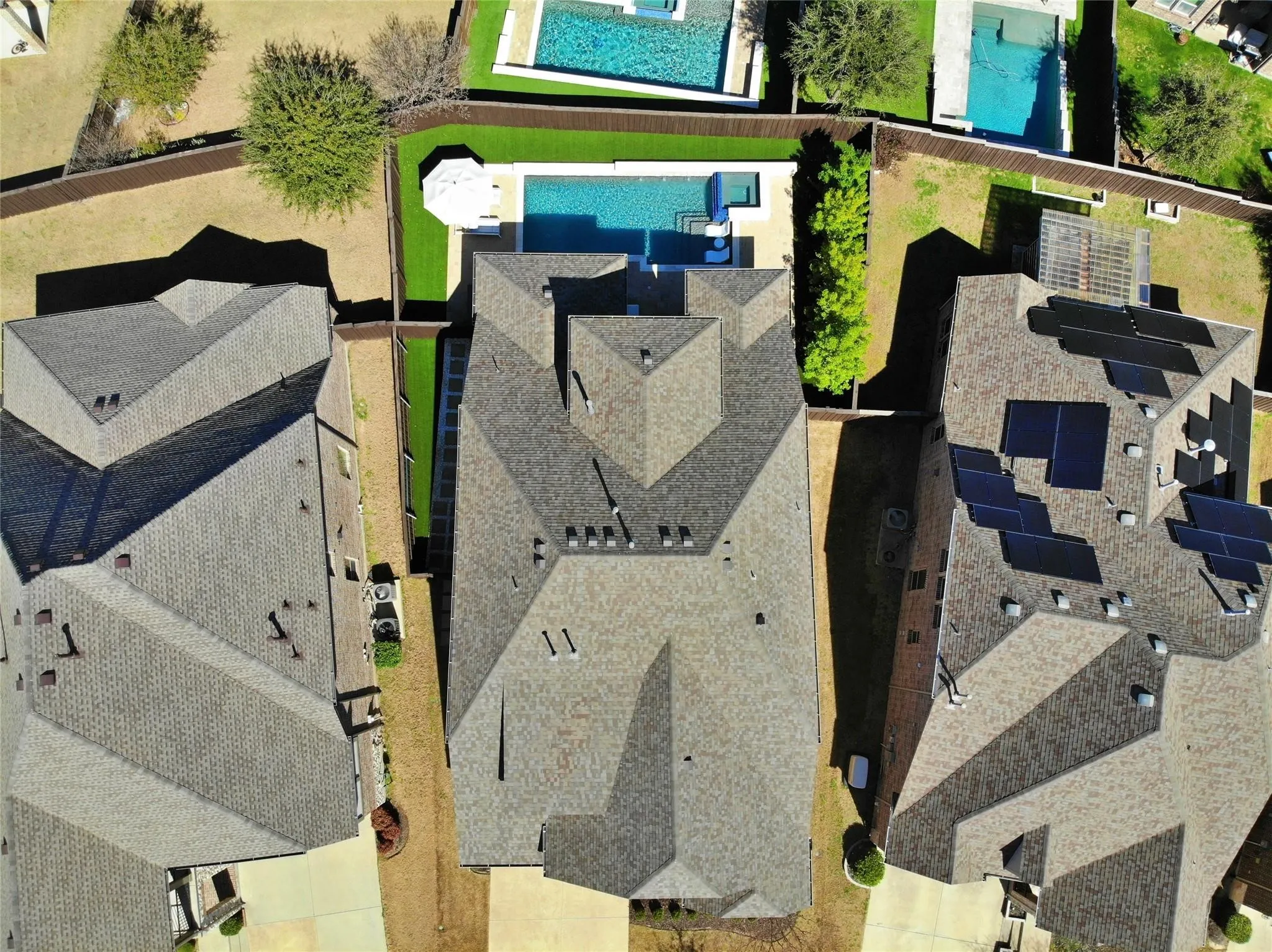 Single Family Residence For Sale in Collin County , 6905 St Georges Drive, Mc Kinney, Texas 75070, 4 Bedroom, 4 Bathroom, 3 Garage spaces, 3,493 Sqft, built in 2016, mls#21329470, Real Estate Agent in Mc Kinney, Homes For Sale in Collin county, Homes For Sale in Mc Kinney, Realtor in Mc Kinney Texas, Real Estate Brokerage Independent Realty Texas, Luminita Cordes Realtor