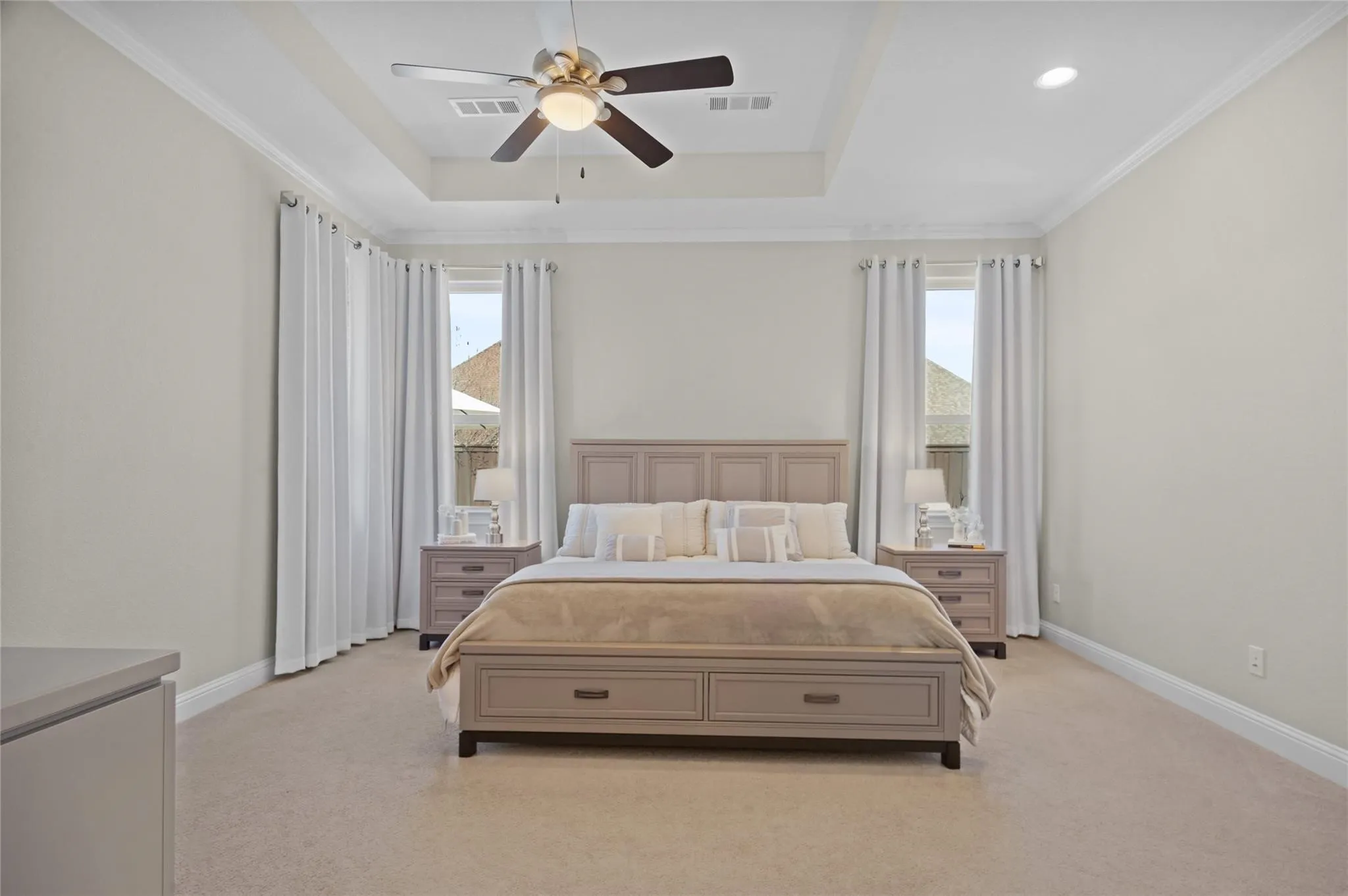 Single Family Residence For Sale in Collin County , 6905 St Georges Drive, Mc Kinney, Texas 75070, 4 Bedroom, 4 Bathroom, 3 Garage spaces, 3,493 Sqft, built in 2016, mls#21329470, Real Estate Agent in Mc Kinney, Homes For Sale in Collin county, Homes For Sale in Mc Kinney, Realtor in Mc Kinney Texas, Real Estate Brokerage Independent Realty Texas, Luminita Cordes Realtor