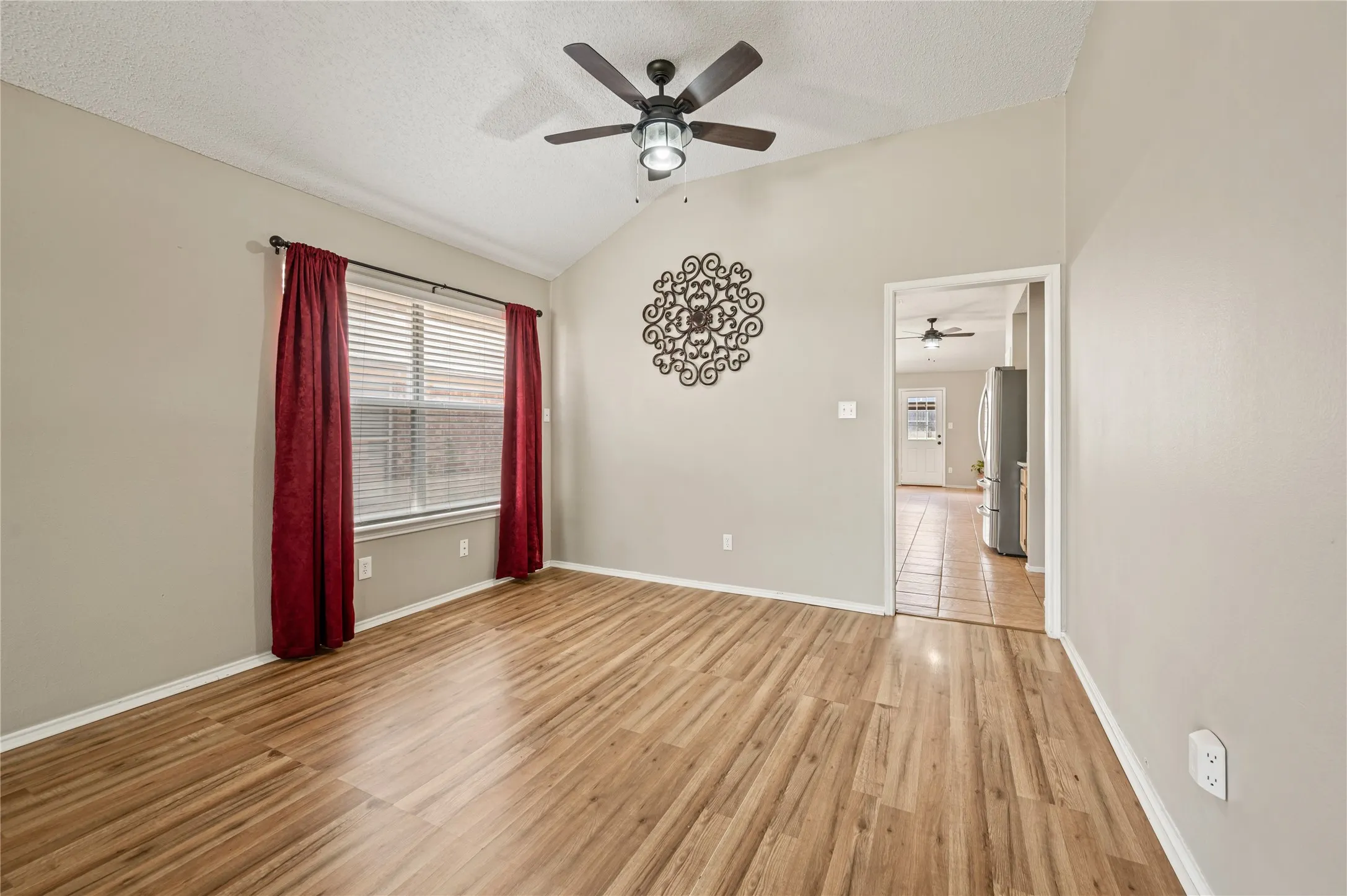 Single Family Residence For Sale in Tarrant County , 8112 Heritage Place Drive, Fort Worth, Texas 76137, 4 Bedroom, 2 Bathroom, 2 Garage spaces, 1,825 Sqft, built in 1995, mls#21329360, Real Estate Agent in Fort Worth, Homes For Sale in Tarrant county, Homes For Sale in Fort Worth, Realtor in Fort Worth Texas, Real Estate Brokerage Independent Realty Texas, Luminita Cordes Realtor