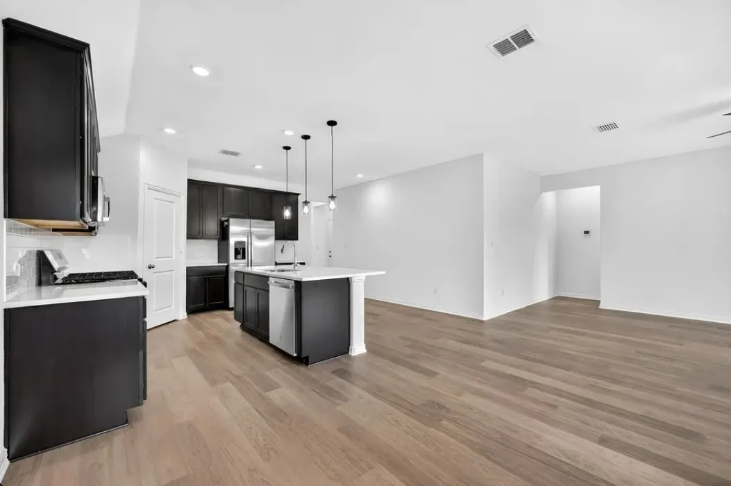 2628 Glacier Road ~ Ready Now!