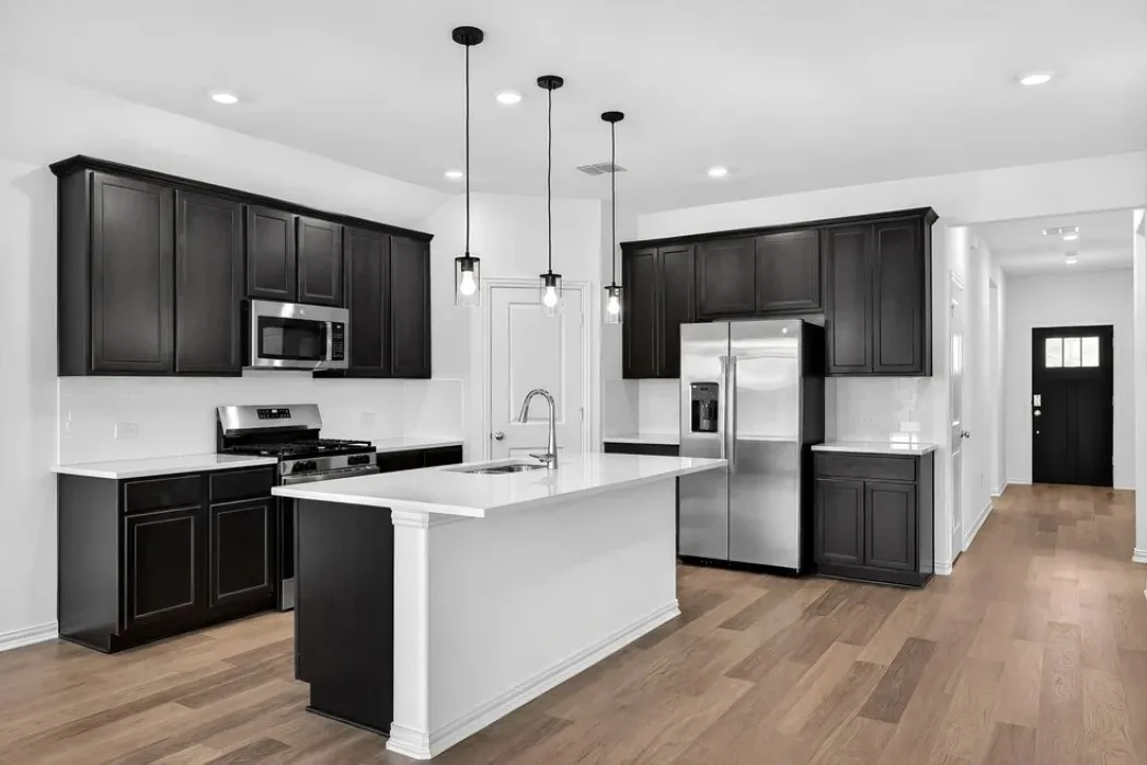 2628 Glacier Road ~ Ready Now!