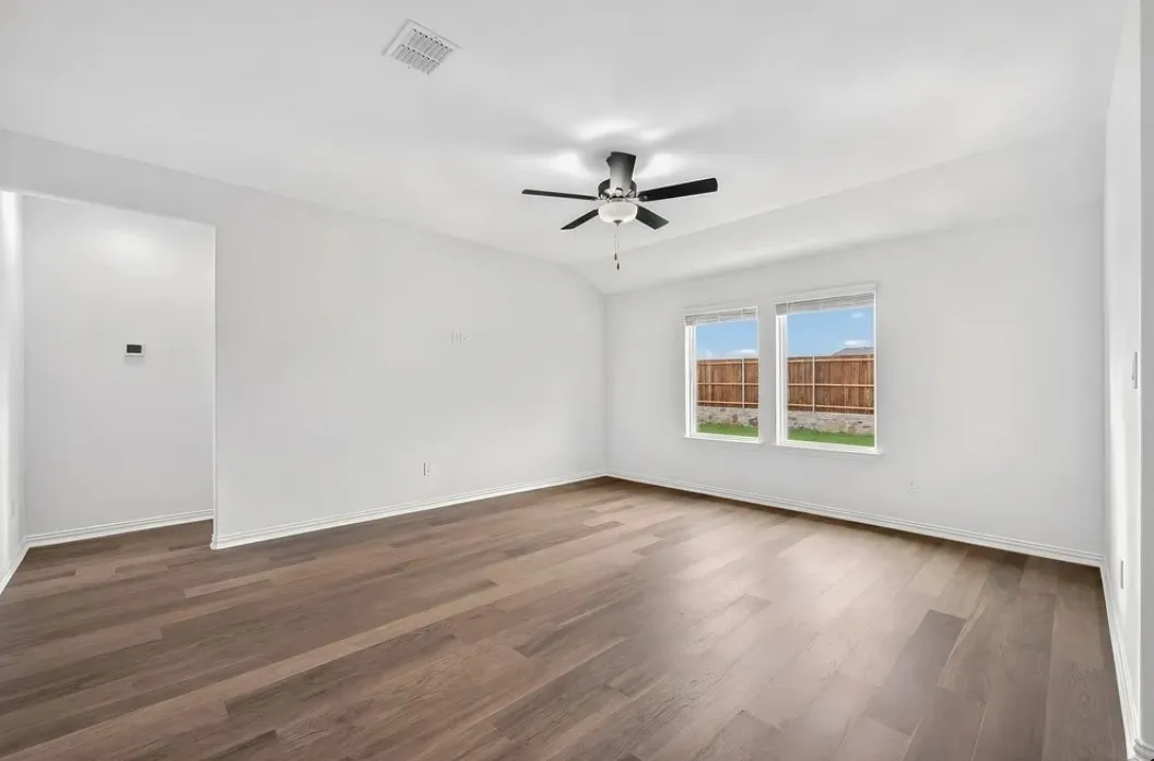 2628 Glacier Road ~ Ready Now!