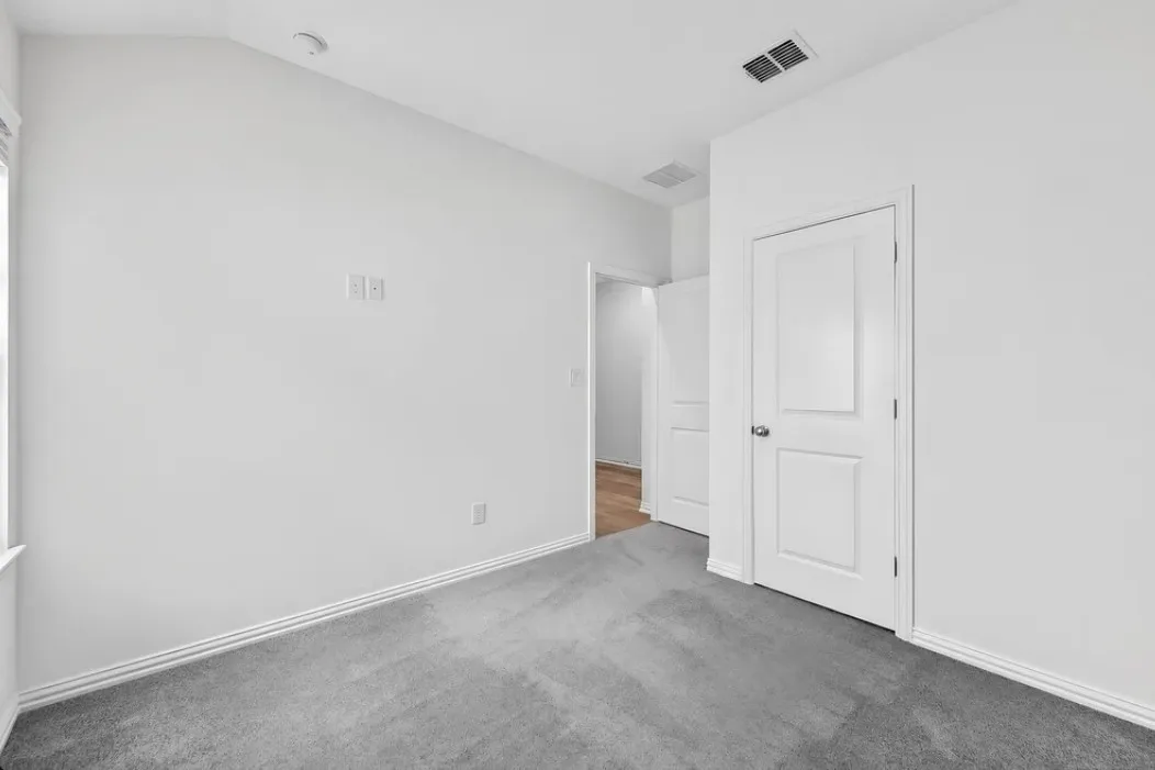 2628 Glacier Road ~ Ready Now!
