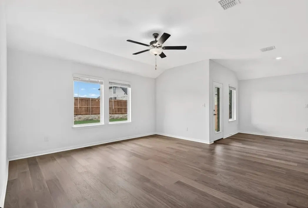 2628 Glacier Road ~ Ready Now!