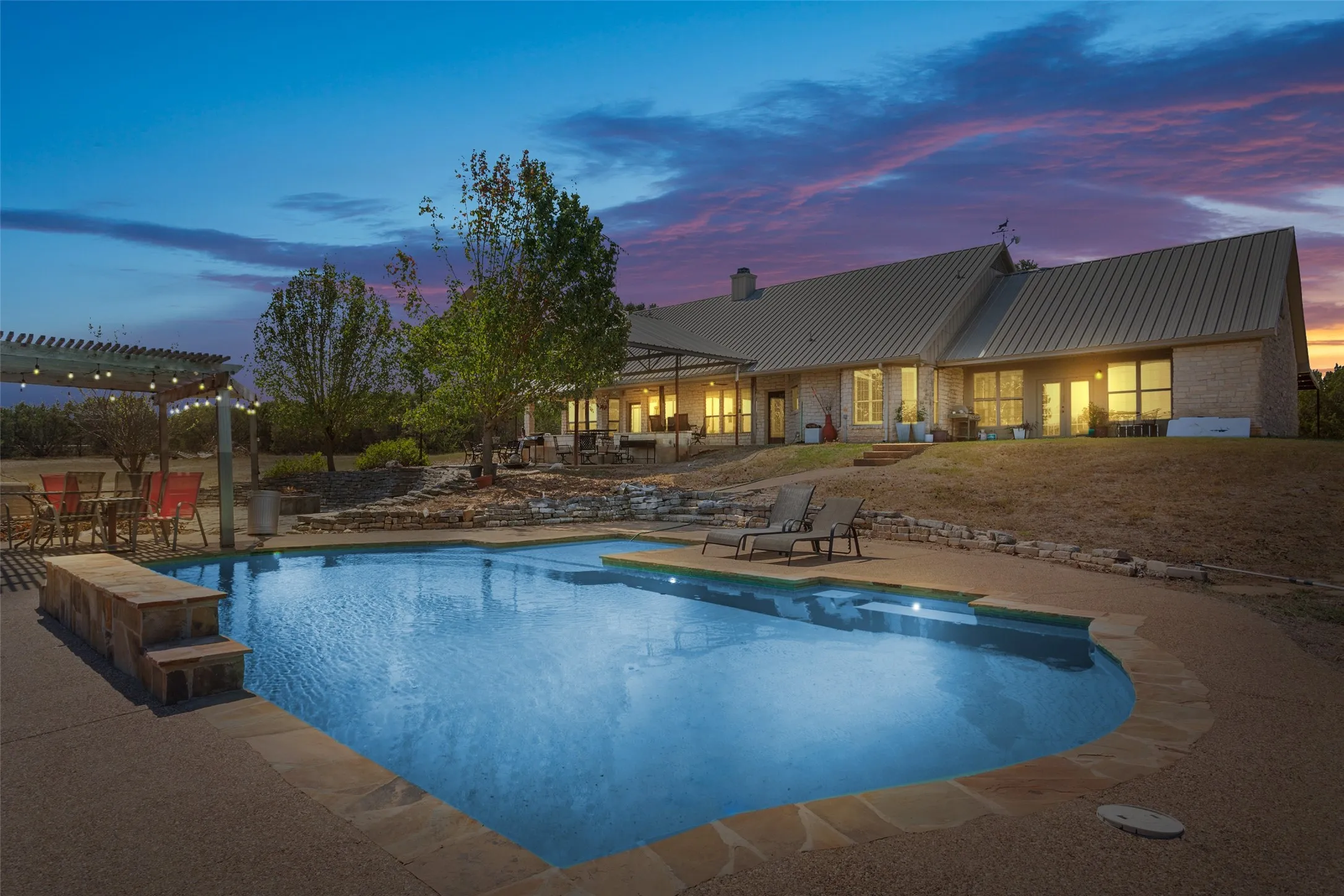 Single Family Residence For Sale in Mc Lennan County , 564 Sam Bass Road, Mc Gregor, Texas 76657, 4 Bedrooms, 4 Bathrooms, Garage spaces, 3,914 Sqft, built in 1997, Price $1,395,000, mls#21333709, Real Estate Agent in Mc Gregor, Homes For Sale in Mc Lennan county, Homes For Sale in Mc Gregor, Realtor in Mc Gregor Texas, Real Estate Brokerage Independent Realty Texas, Luminita Cordes Realtor