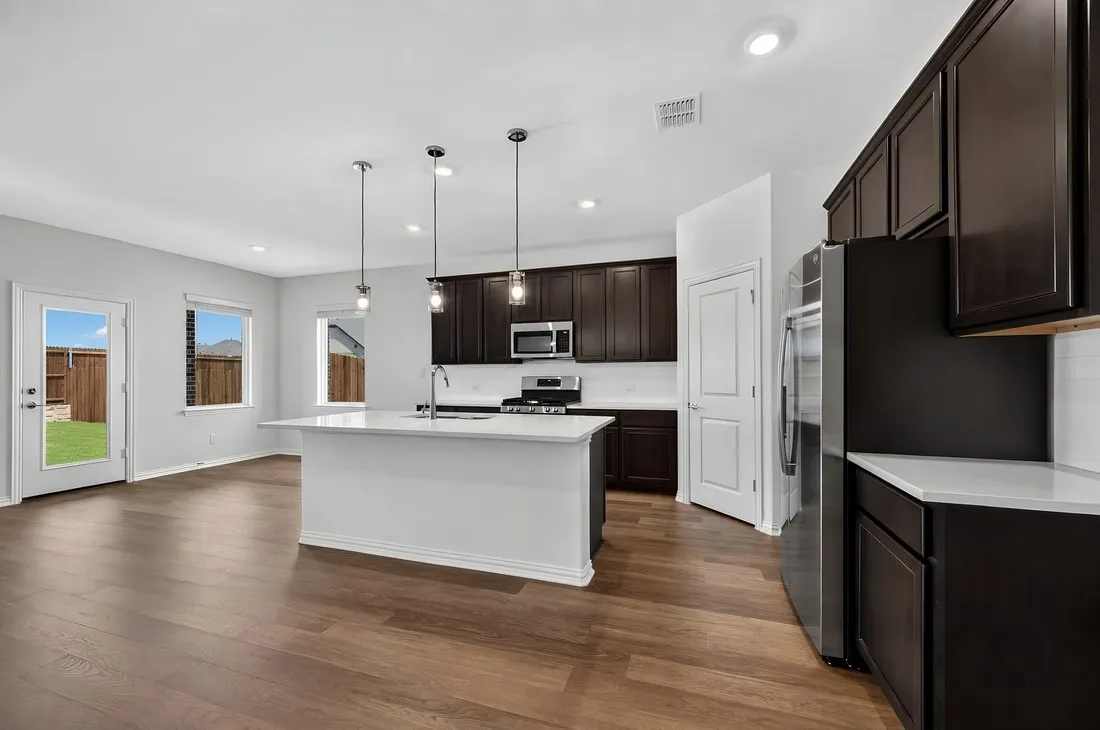 2632 Glacier Road ~ Ready Now