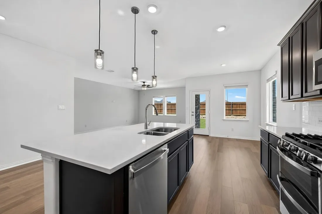 2632 Glacier Road ~ Ready Now