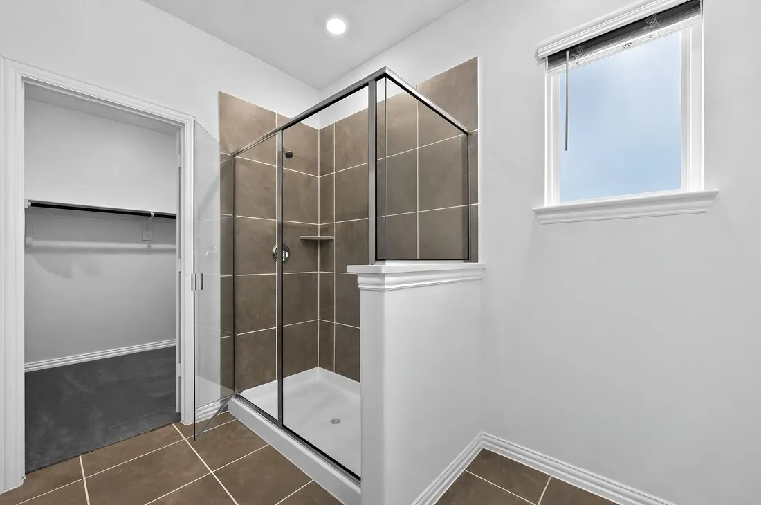 2632 Glacier Road ~ Ready Now