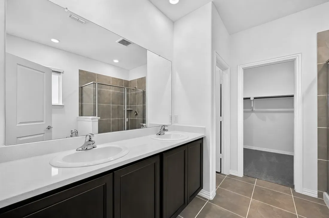 2632 Glacier Road ~ Ready Now