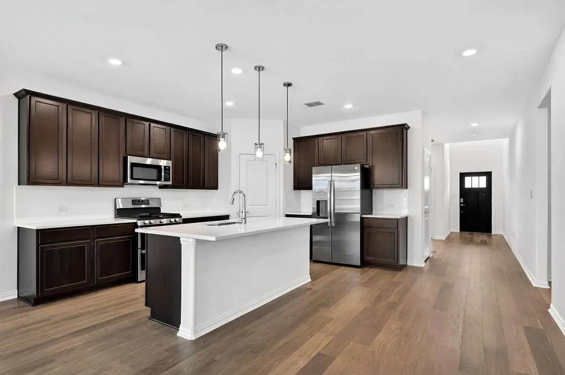 2632 Glacier Road ~ Ready Now