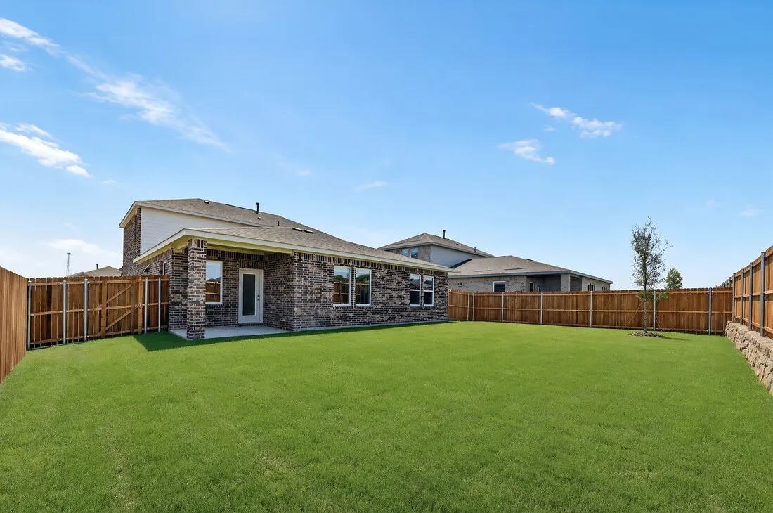 2632 Glacier Road ~ Ready Now