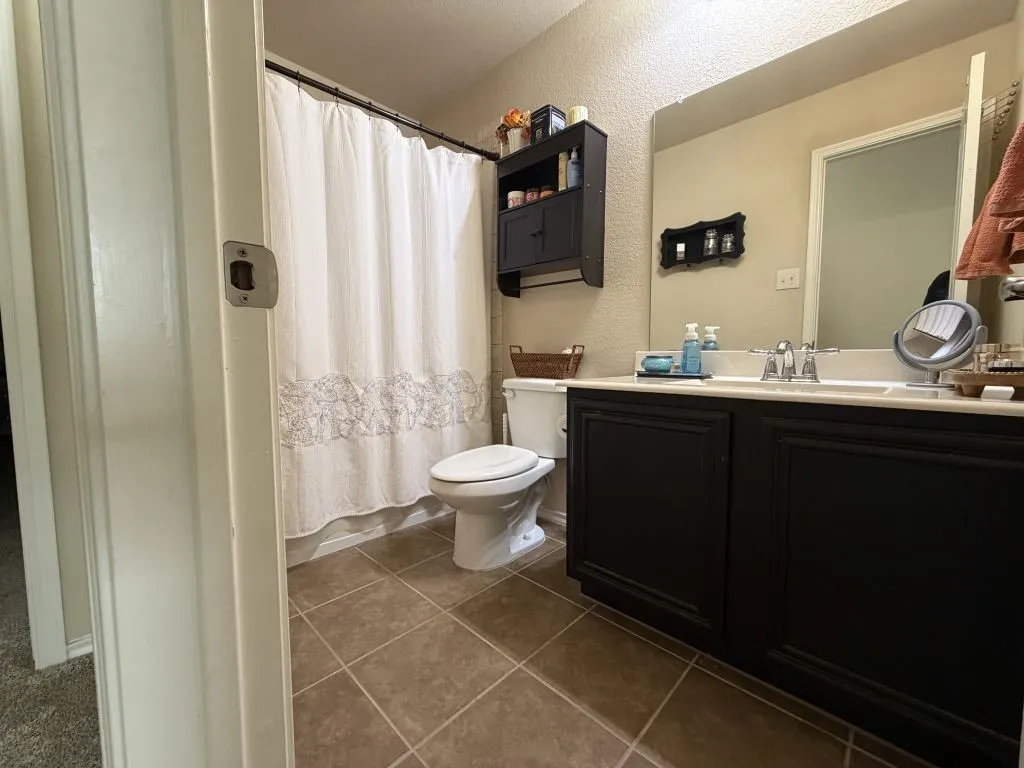 Single Family Residence For Sale in Kaufman County , 207 Patriot Parkway, Forney, Texas 75126, 4 Bedroom, 3 Bathroom, 2 Garage spaces, 2,527 Sqft, built in 2013, mls#21333712, Real Estate Agent in Forney, Homes For Sale in Kaufman county, Homes For Sale in Forney, Realtor in Forney Texas, Real Estate Brokerage Independent Realty Texas, Luminita Cordes Realtor