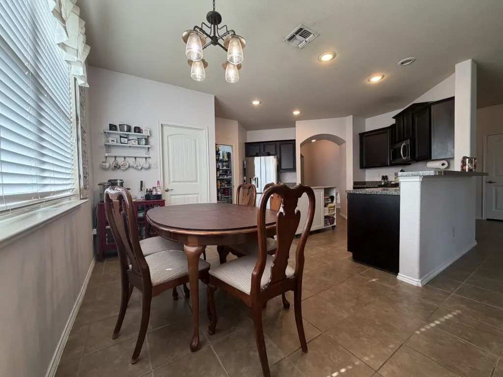 Single Family Residence For Sale in Kaufman County , 207 Patriot Parkway, Forney, Texas 75126, 4 Bedroom, 3 Bathroom, 2 Garage spaces, 2,527 Sqft, built in 2013, mls#21333712, Real Estate Agent in Forney, Homes For Sale in Kaufman county, Homes For Sale in Forney, Realtor in Forney Texas, Real Estate Brokerage Independent Realty Texas, Luminita Cordes Realtor