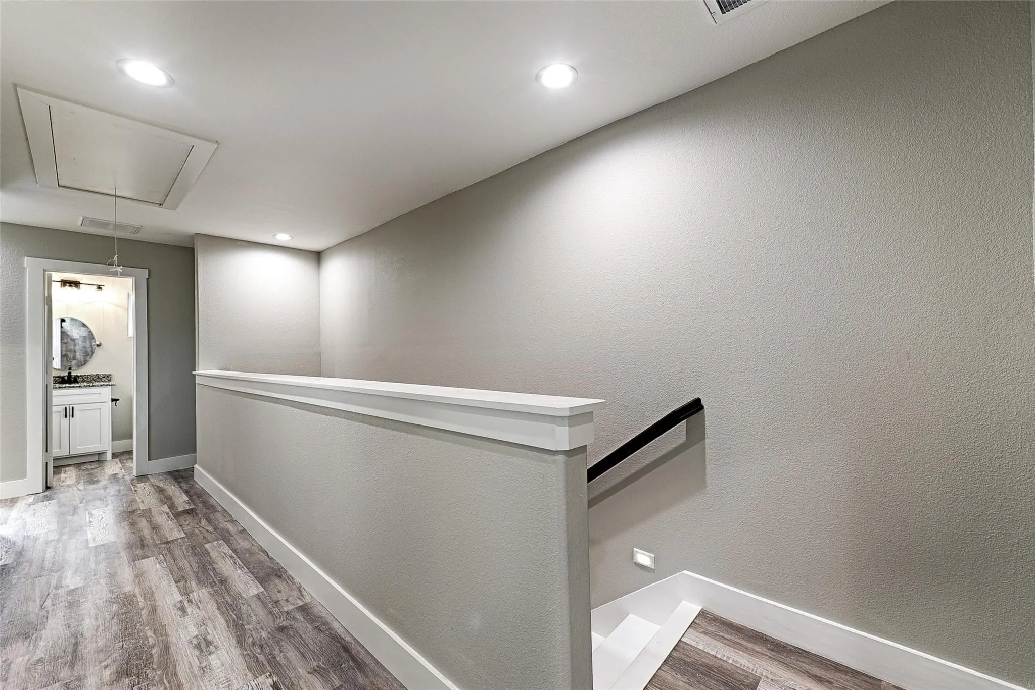 Duplex For Sale in Grayson County , 208-212 E Cherry Street, Sherman, Texas 75090, 6 Bedroom, 6 Bathroom, 2 Garage spaces, 3,224 Sqft, built in 2022, mls#21333389, Real Estate Agent in Sherman, Homes For Sale in Grayson county, Homes For Sale in Sherman, Realtor in Sherman Texas, Real Estate Brokerage Independent Realty Texas, Luminita Cordes Realtor