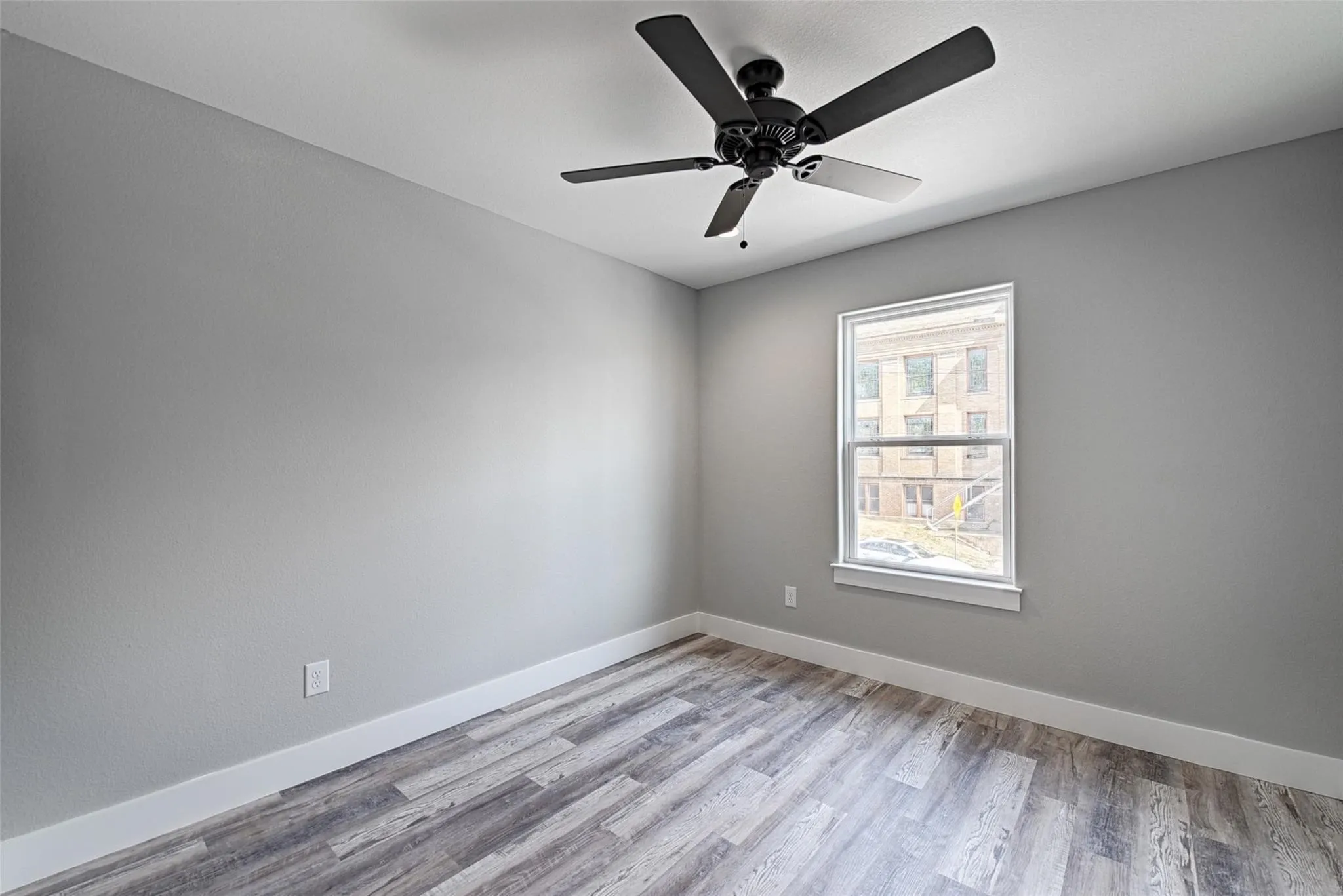 Duplex For Sale in Grayson County , 208-212 E Cherry Street, Sherman, Texas 75090, 6 Bedroom, 6 Bathroom, 2 Garage spaces, 3,224 Sqft, built in 2022, mls#21333389, Real Estate Agent in Sherman, Homes For Sale in Grayson county, Homes For Sale in Sherman, Realtor in Sherman Texas, Real Estate Brokerage Independent Realty Texas, Luminita Cordes Realtor