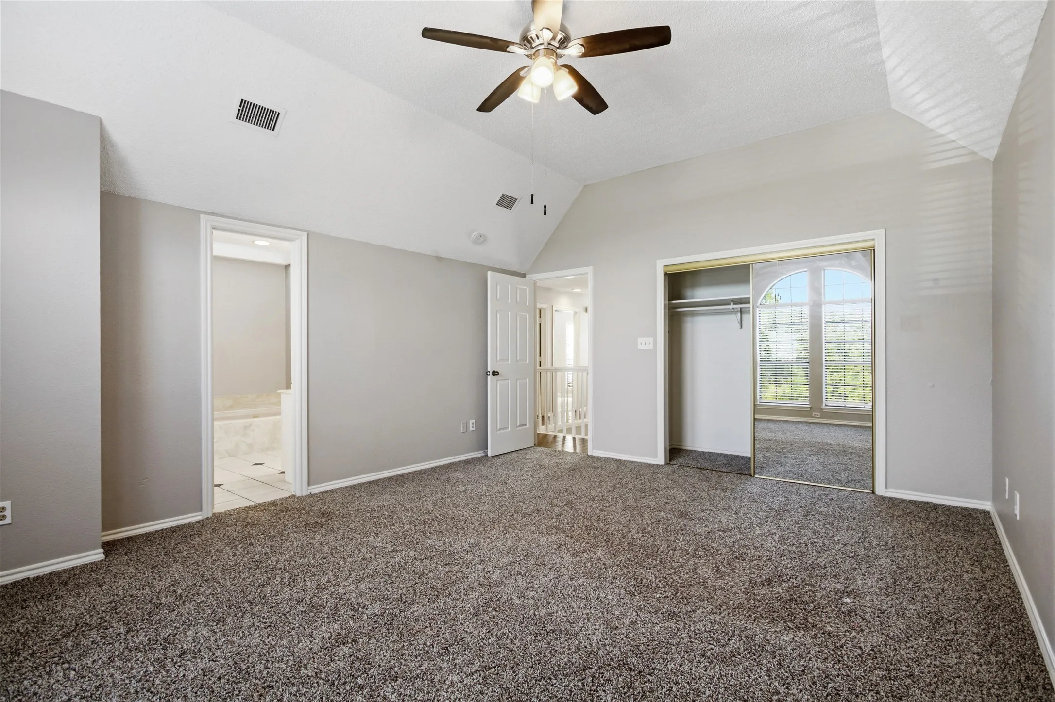 Single Family Residence For Sale in Denton County , 2115 Fawn Ridge Trail, Carrollton, Texas 75010, 3 Bedroom, 3 Bathroom, 2 Garage spaces, 2,621 Sqft, built in 1986, mls#21333625, Real Estate Agent in Carrollton, Homes For Sale in Denton county, Homes For Sale in Carrollton, Realtor in Carrollton Texas, Real Estate Brokerage Independent Realty Texas, Luminita Cordes Realtor