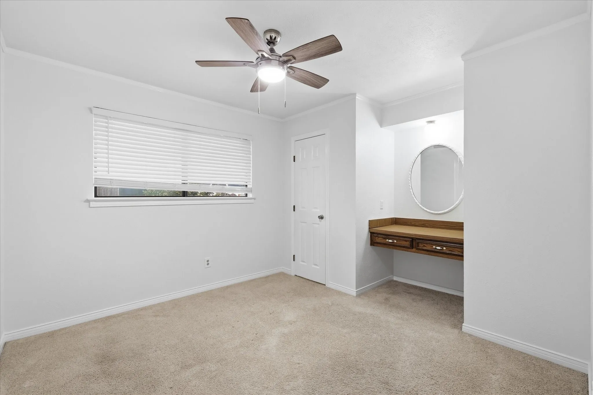 Single Family Residence For Rent in Denton County , 114 Stone Canyon Drive, Highland Village, Texas 75077, 4 Bedroom, 3 Bathroom, 2 Garage spaces, 2,607 Sqft, built in 1978, mls#21333302, Real Estate Agent in Highland Village, Homes For Rent in Denton county, Homes For Rent in Highland Village, Realtor in Highland Village Texas, Real Estate Brokerage Independent Realty Texas, Luminita Cordes Realtor