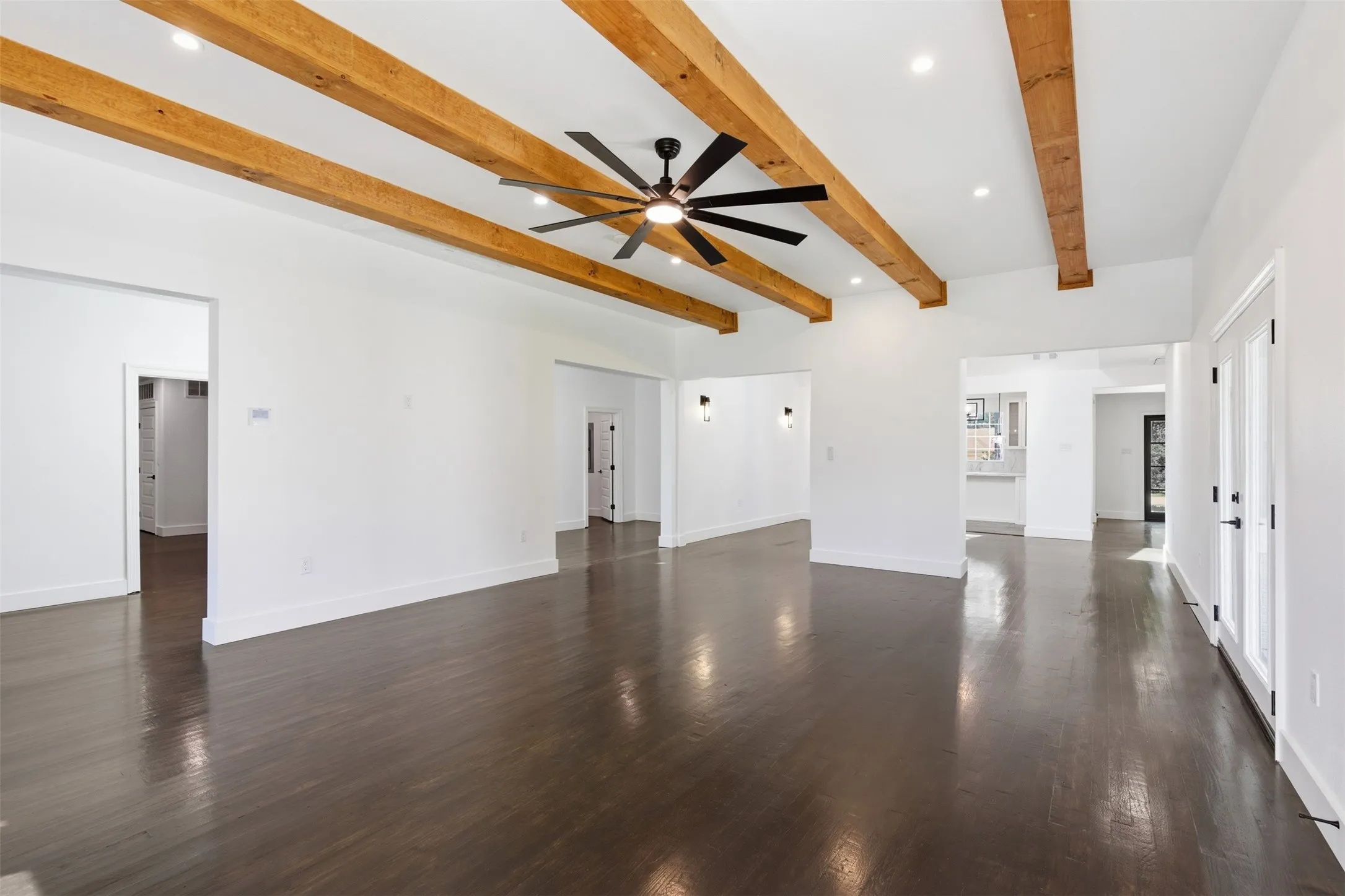 Single Family Residence For Sale in Dallas County , 1407 Tranquilla Drive, Dallas, Texas 75218, 4 Bedroom, 5 Bathroom, 2 Garage spaces, 4,397 Sqft, built in 1945, mls#21333737, Real Estate Agent in Dallas, Homes For Sale in Dallas county, Homes For Sale in Dallas, Realtor in Dallas Texas, Real Estate Brokerage Independent Realty Texas, Luminita Cordes Realtor