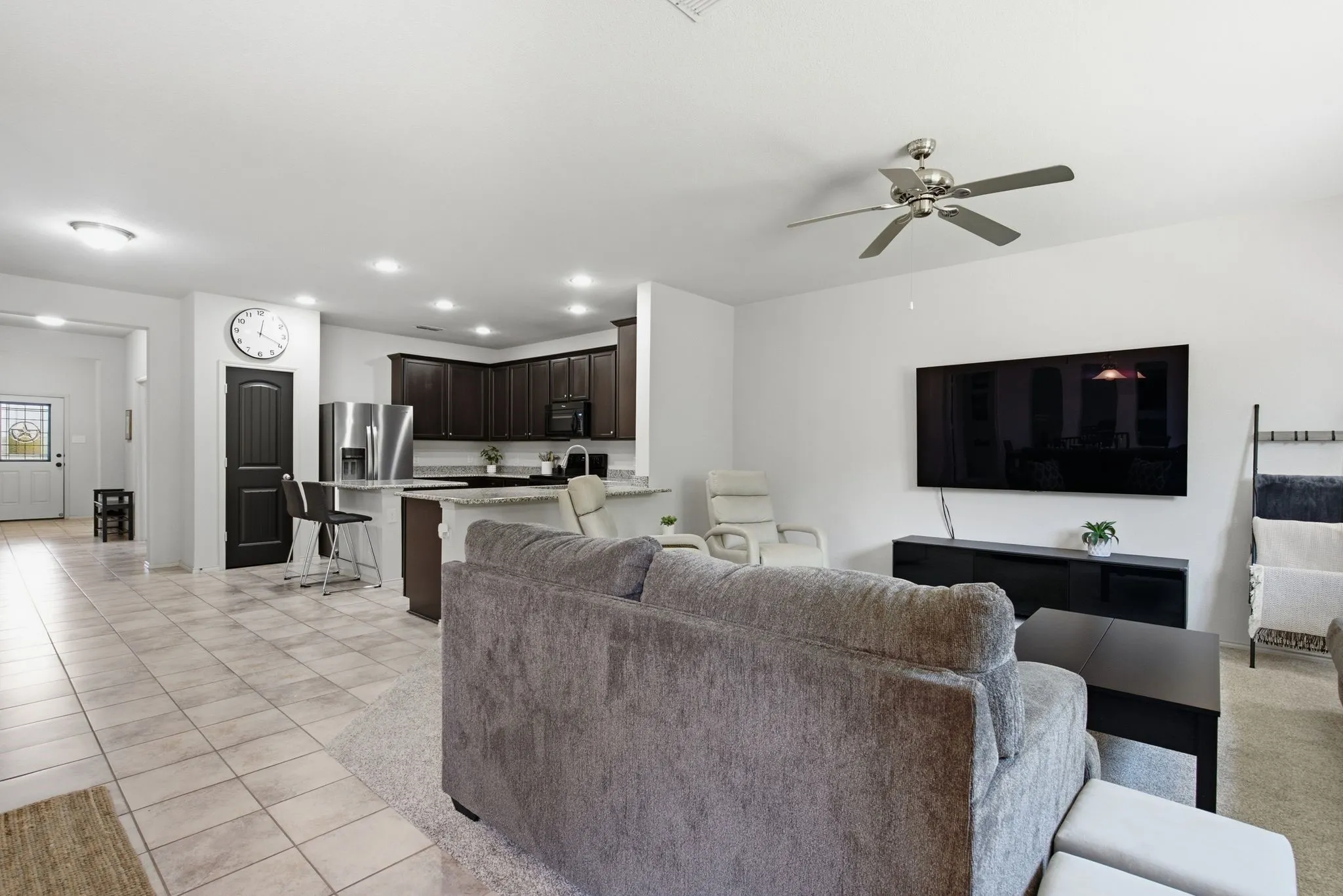 Single Family Residence For Sale in Denton County , 5005 Marina Drive, Denton, Texas 76208, 4 Bedroom, 3 Bathroom, 2 Garage spaces, 2,608 Sqft, built in 2015, mls#21333268, Real Estate Agent in Denton, Homes For Sale in Denton county, Homes For Sale in Denton, Realtor in Denton Texas, Real Estate Brokerage Independent Realty Texas, Luminita Cordes Realtor