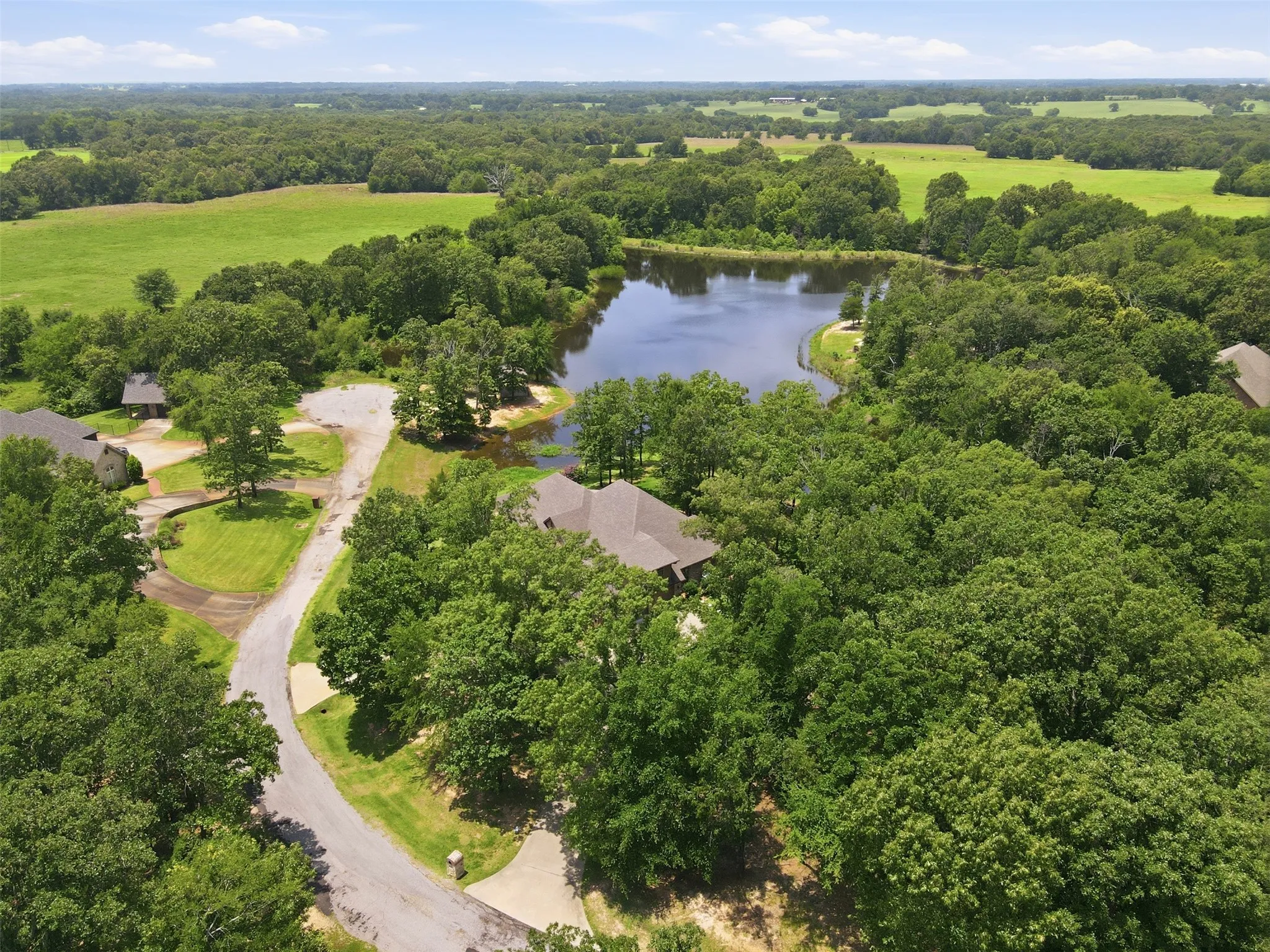 Single Family Residence For Sale in Hopkins County , 118 Katie Ridge, Sulphur Springs, Texas 75482, 4 Bedroom, 3 Bathroom, 3 Garage spaces, 3,243 Sqft, built in 2016, mls#21333595, Real Estate Agent in Sulphur Springs, Homes For Sale in Hopkins county, Homes For Sale in Sulphur Springs, Realtor in Sulphur Springs Texas, Real Estate Brokerage Independent Realty Texas, Luminita Cordes Realtor