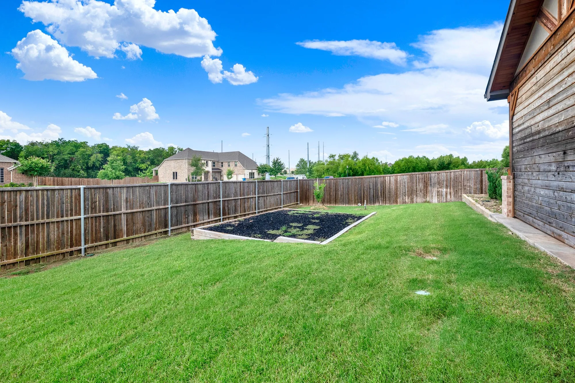 Single Family Residence For Sale in Dallas County , 295 Crystal Cove, Sunnyvale, Texas 75182, 6 Bedroom, 6 Bathroom, 3 Garage spaces, 4,800 Sqft, built in 2020, mls#21326828, Real Estate Agent in Sunnyvale, Homes For Sale in Dallas county, Homes For Sale in Sunnyvale, Realtor in Sunnyvale Texas, Real Estate Brokerage Independent Realty Texas, Luminita Cordes Realtor