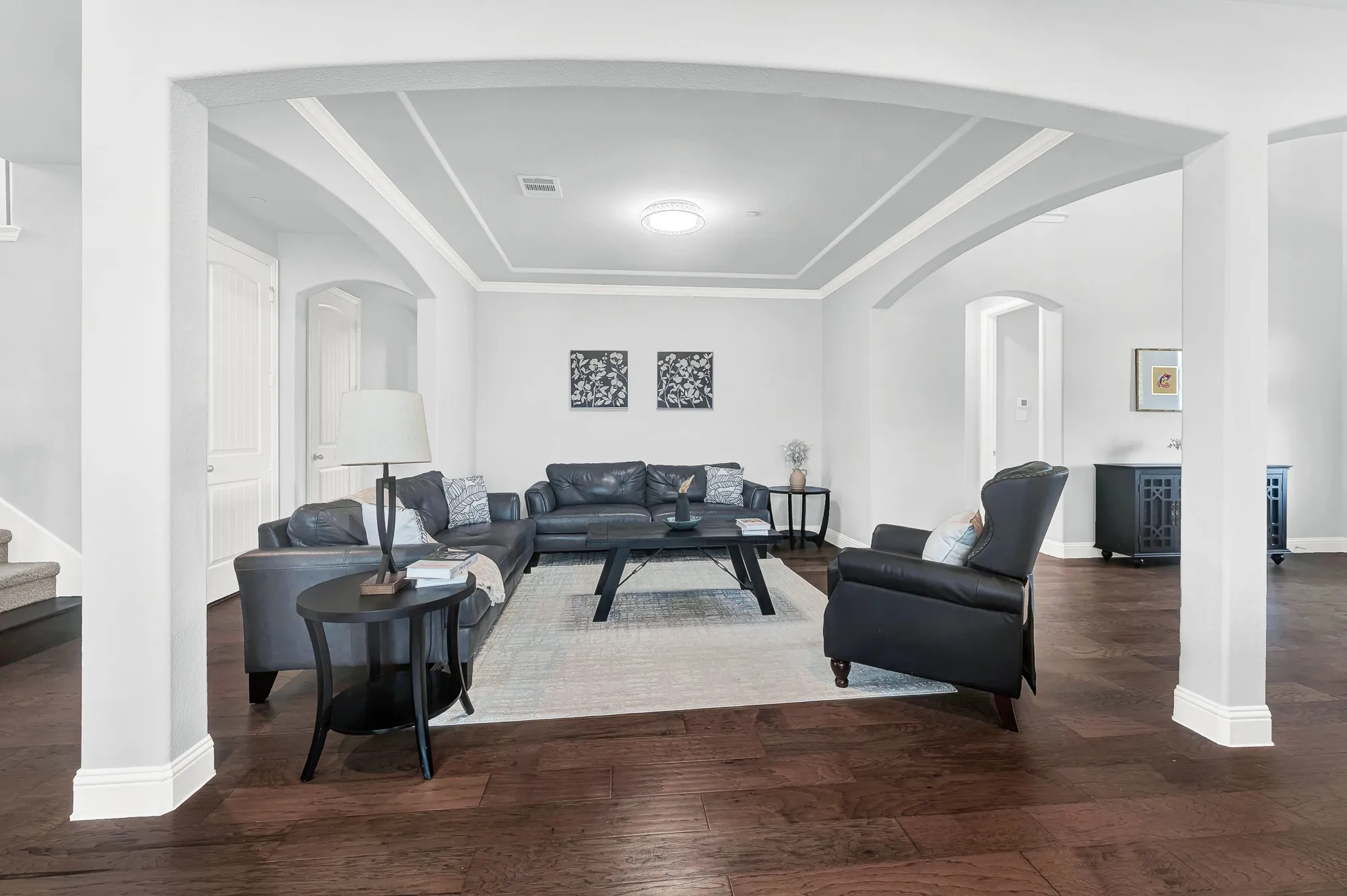 Single Family Residence For Sale in Dallas County , 295 Crystal Cove, Sunnyvale, Texas 75182, 6 Bedroom, 6 Bathroom, 3 Garage spaces, 4,800 Sqft, built in 2020, mls#21326828, Real Estate Agent in Sunnyvale, Homes For Sale in Dallas county, Homes For Sale in Sunnyvale, Realtor in Sunnyvale Texas, Real Estate Brokerage Independent Realty Texas, Luminita Cordes Realtor