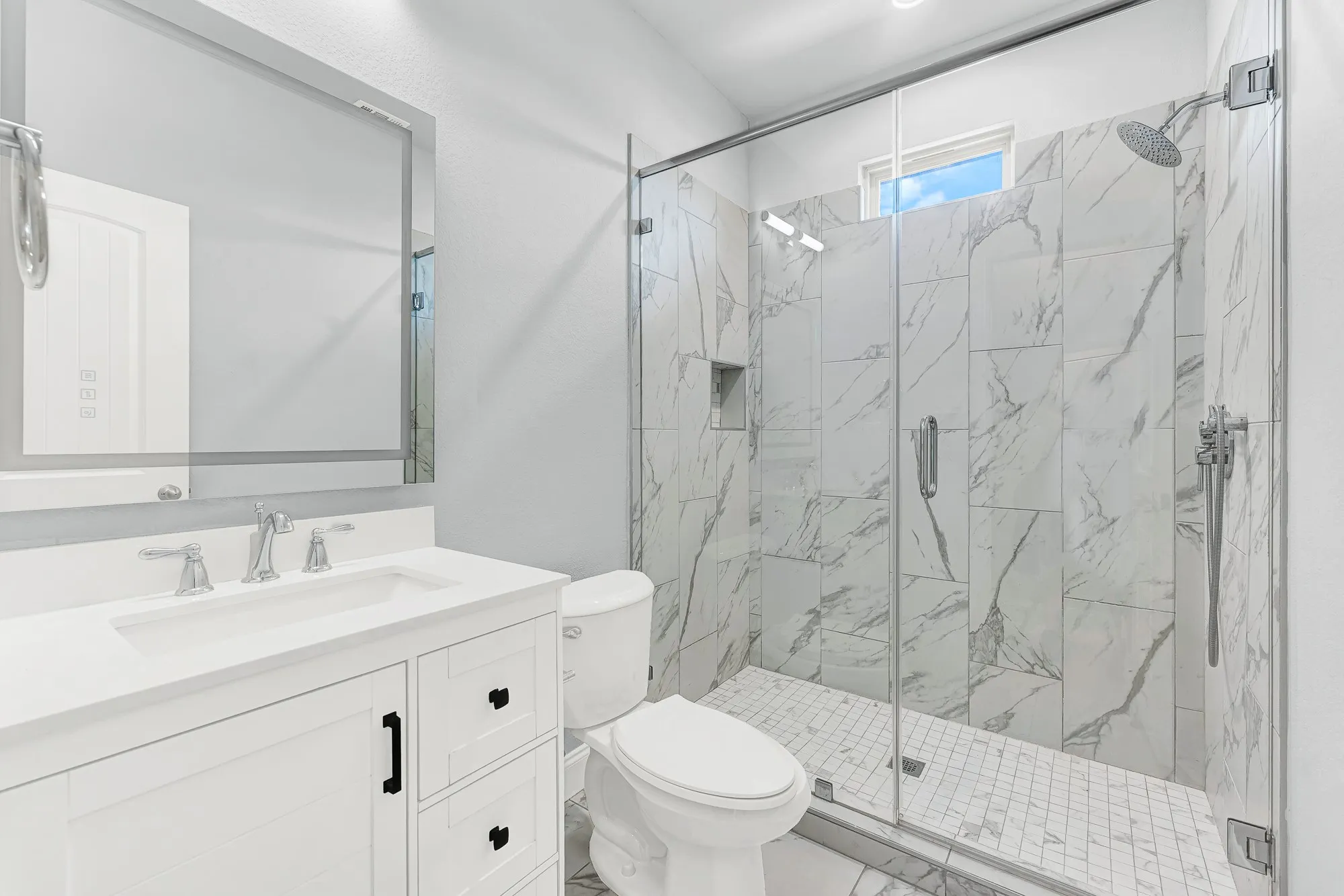 Single Family Residence For Sale in Dallas County , 295 Crystal Cove, Sunnyvale, Texas 75182, 6 Bedroom, 6 Bathroom, 3 Garage spaces, 4,800 Sqft, built in 2020, mls#21326828, Real Estate Agent in Sunnyvale, Homes For Sale in Dallas county, Homes For Sale in Sunnyvale, Realtor in Sunnyvale Texas, Real Estate Brokerage Independent Realty Texas, Luminita Cordes Realtor