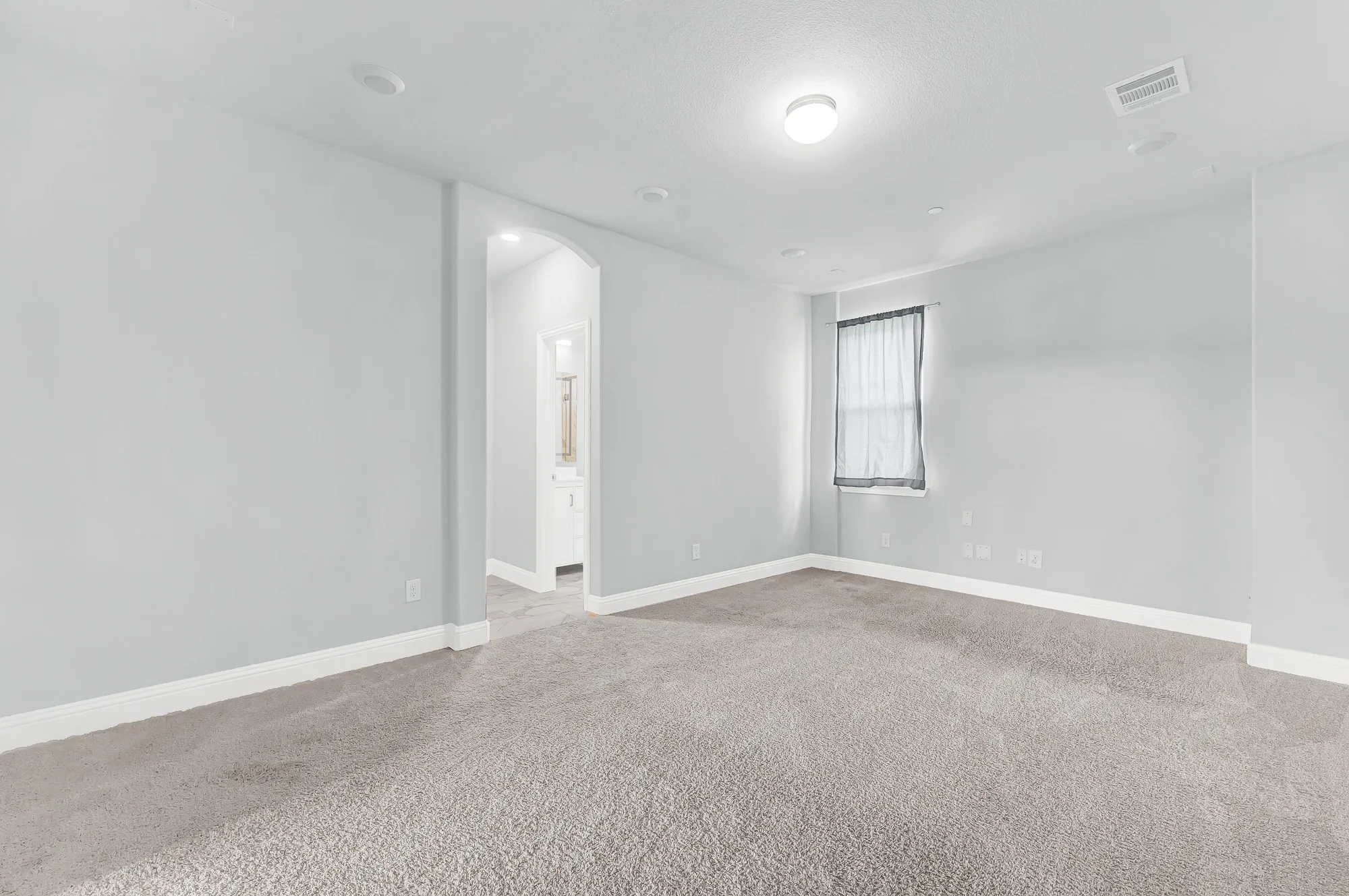 Single Family Residence For Sale in Dallas County , 295 Crystal Cove, Sunnyvale, Texas 75182, 6 Bedroom, 6 Bathroom, 3 Garage spaces, 4,800 Sqft, built in 2020, mls#21326828, Real Estate Agent in Sunnyvale, Homes For Sale in Dallas county, Homes For Sale in Sunnyvale, Realtor in Sunnyvale Texas, Real Estate Brokerage Independent Realty Texas, Luminita Cordes Realtor